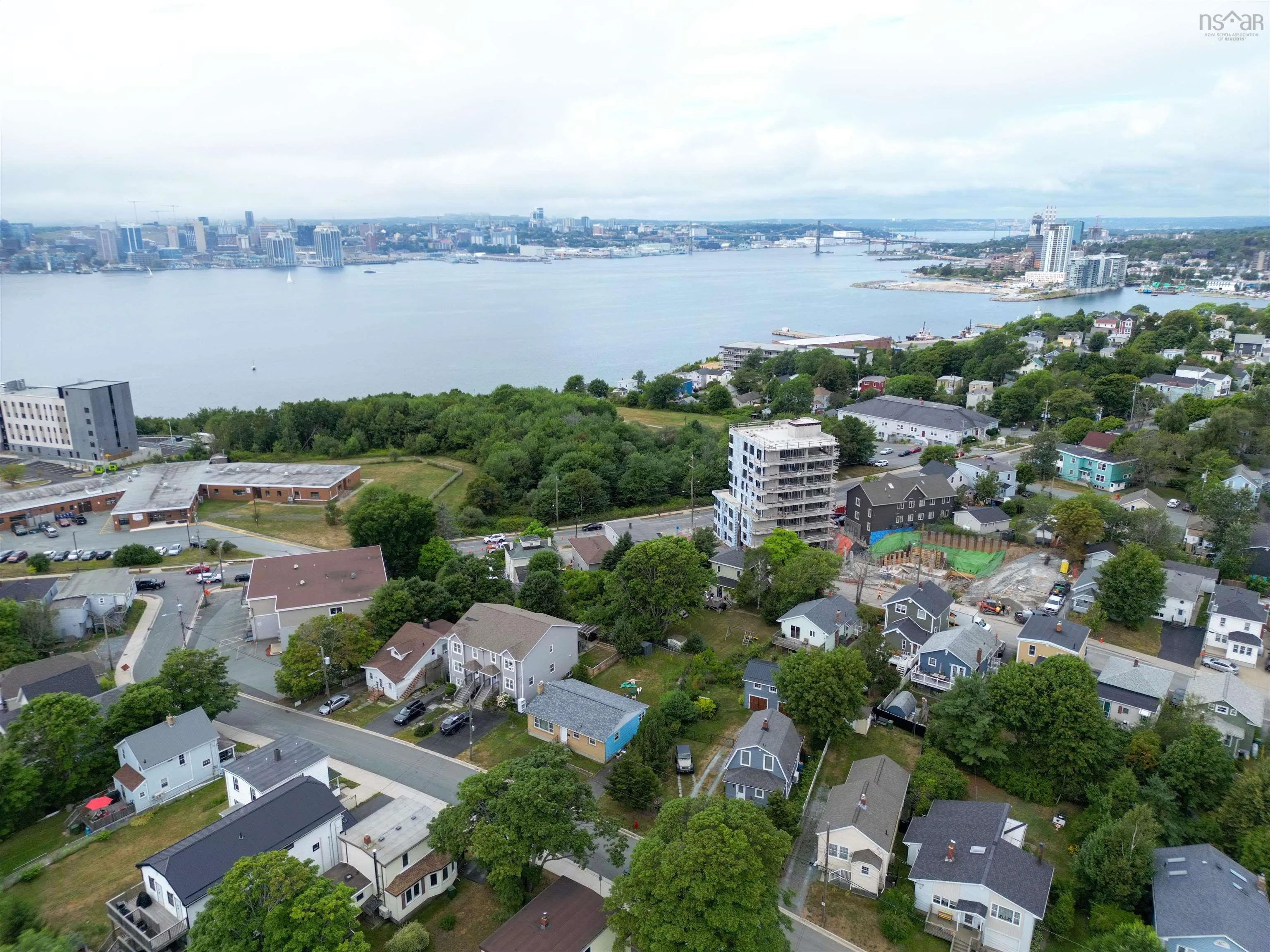 251 Pleasant Street, Dartmouth, NS B2Y 3S1, 4 Bedrooms Bedrooms, ,Residential Income,For Sale,Pleasant,202521265