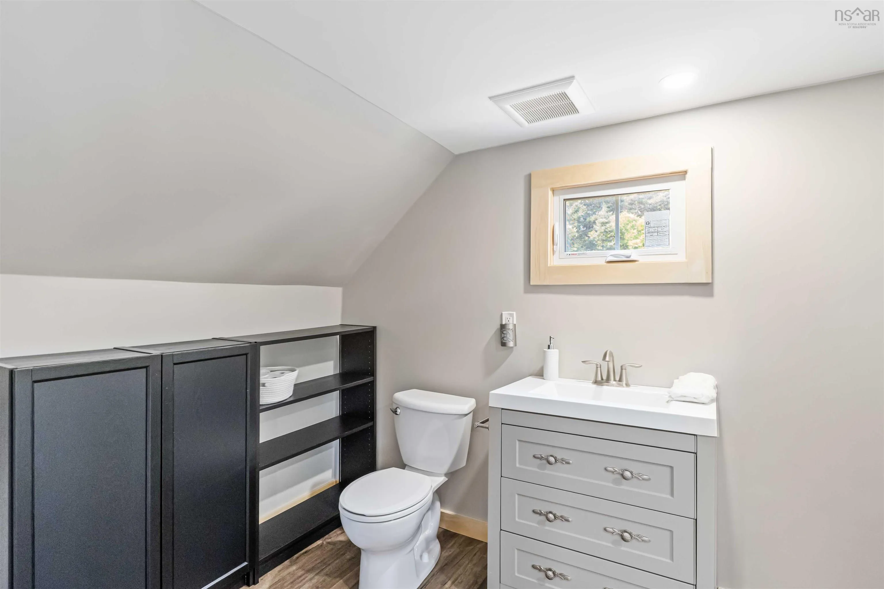 866 Brinton Road, Port Lorne, NS B0S 1R0, 2 Bedrooms Bedrooms, ,3 BathroomsBathrooms,Residential,For Sale,Brinton,202519775