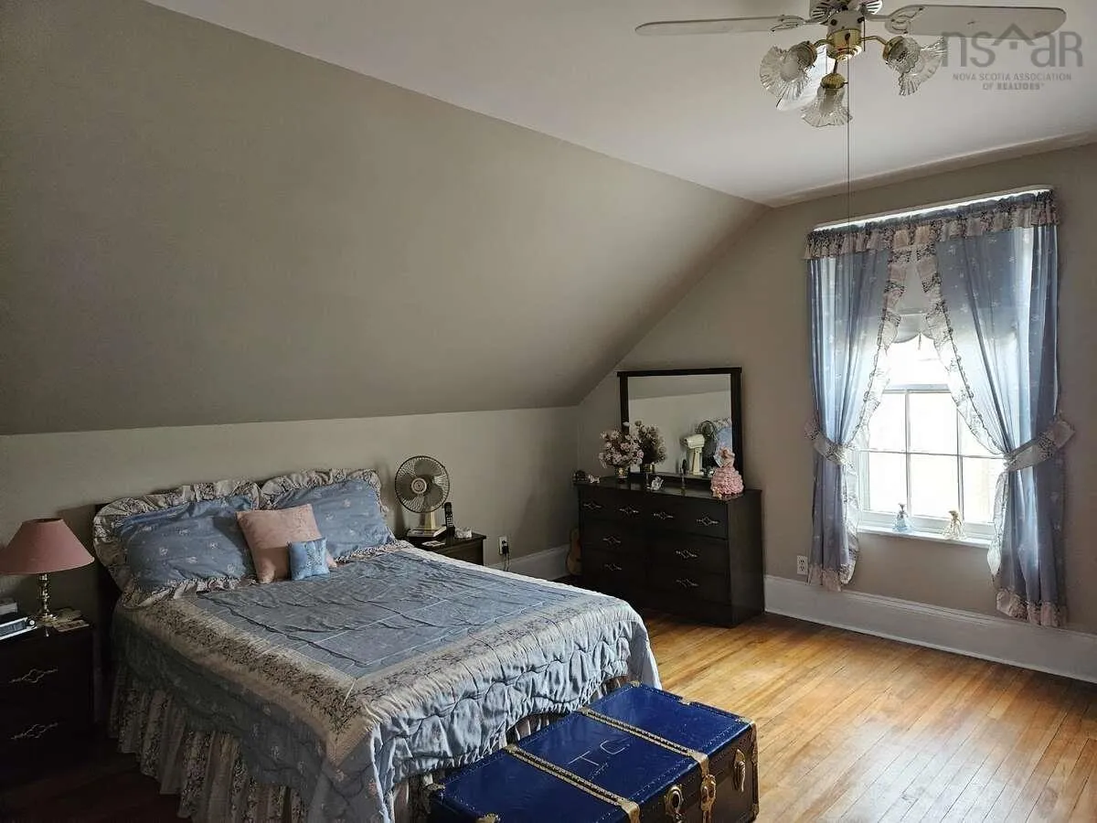 85 Alexander Street, New Glasgow, NS B2H 2S6, 4 Bedrooms Bedrooms, ,3 BathroomsBathrooms,Residential,For Sale,Alexander,202507828