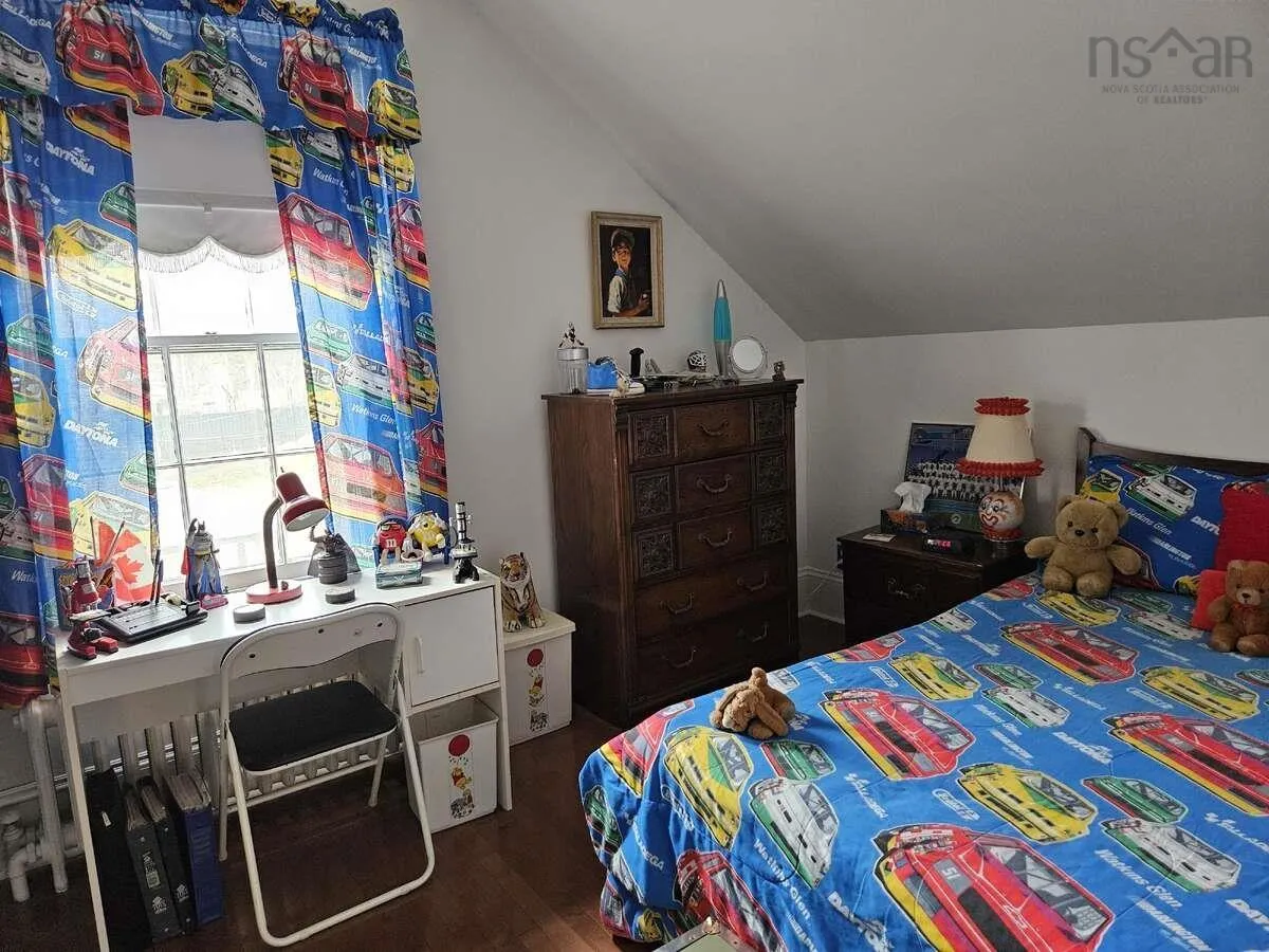 85 Alexander Street, New Glasgow, NS B2H 2S6, 4 Bedrooms Bedrooms, ,3 BathroomsBathrooms,Residential,For Sale,Alexander,202507828