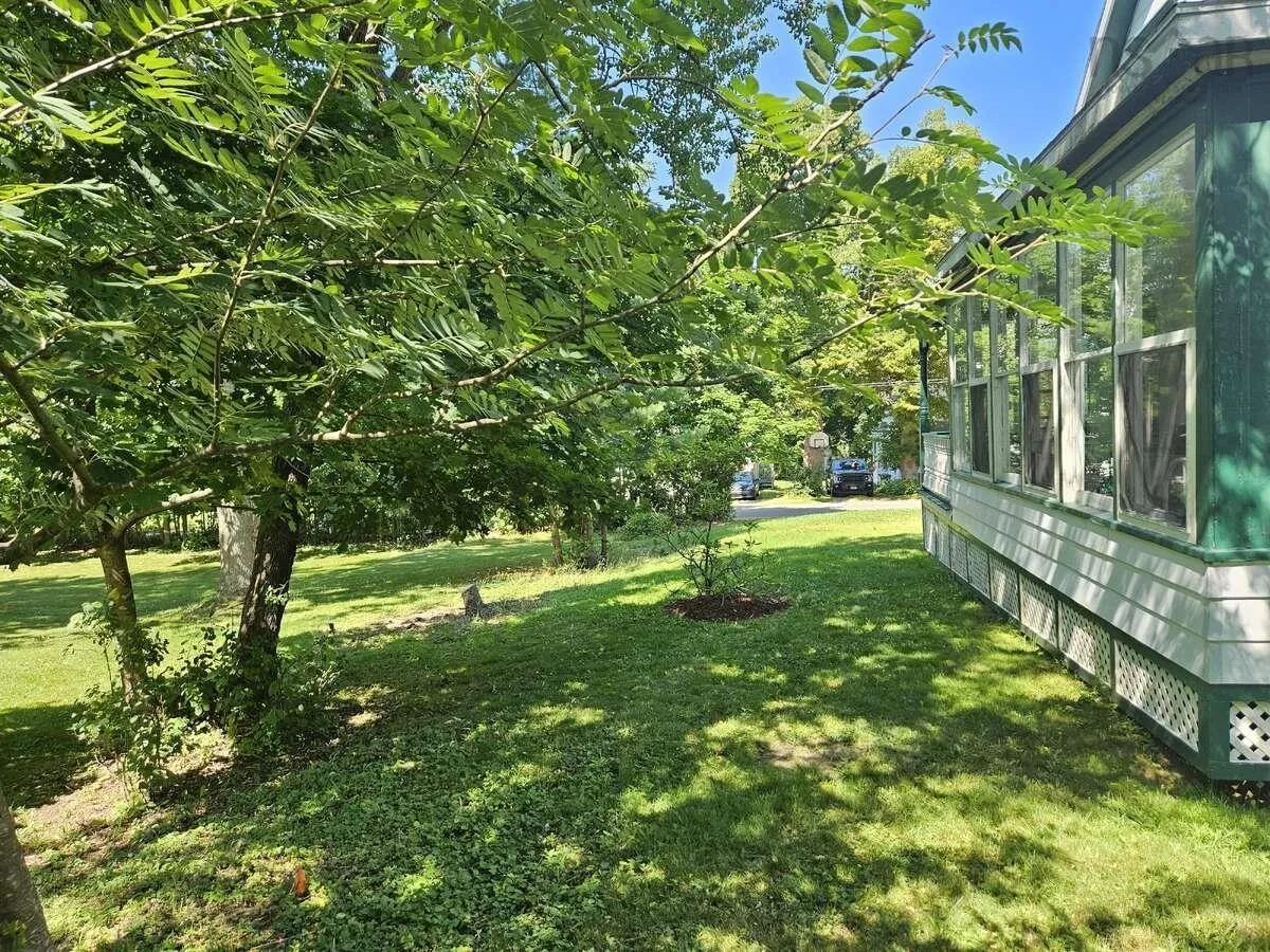 85 Alexander Street, New Glasgow, NS B2H 2S6, 4 Bedrooms Bedrooms, ,3 BathroomsBathrooms,Residential,For Sale,Alexander,202507828