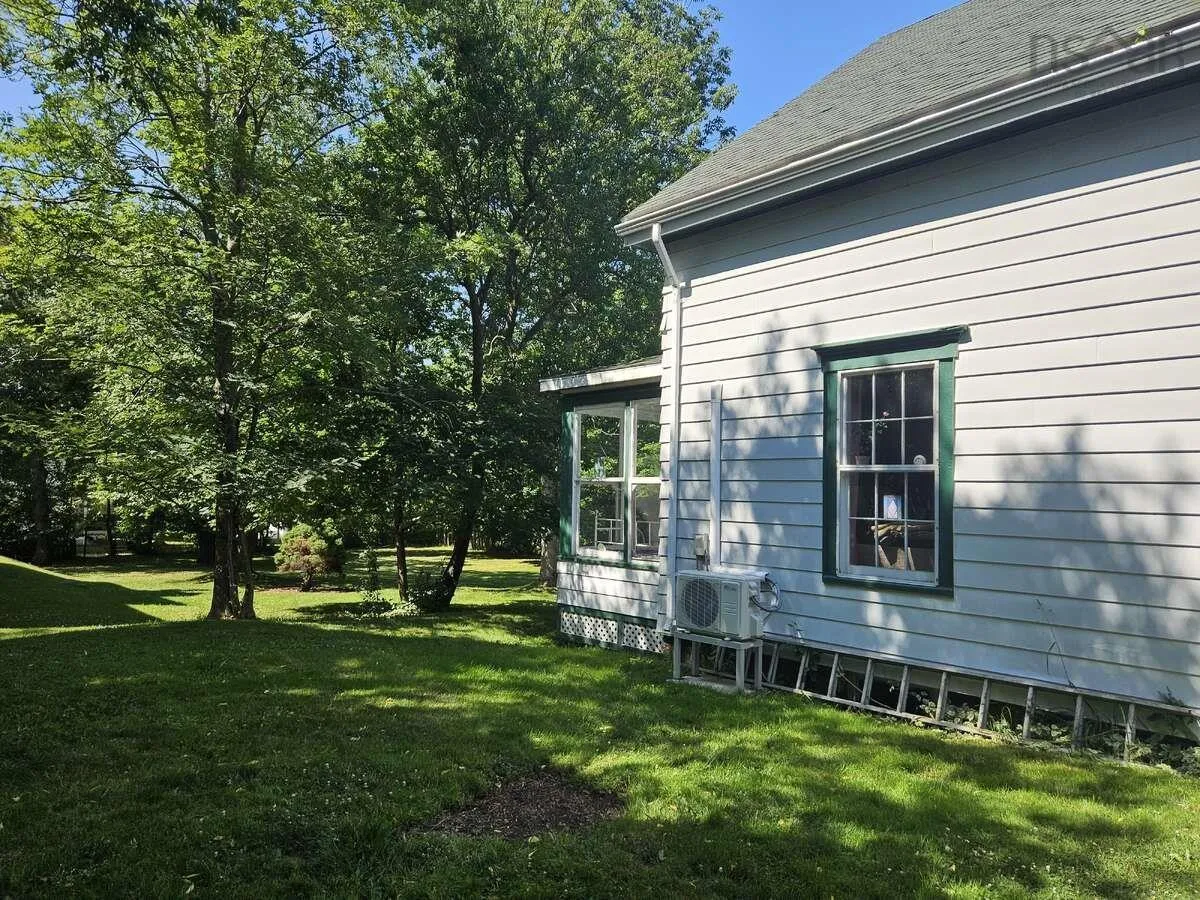 85 Alexander Street, New Glasgow, NS B2H 2S6, 4 Bedrooms Bedrooms, ,3 BathroomsBathrooms,Residential,For Sale,Alexander,202507828