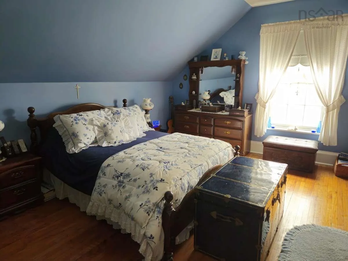85 Alexander Street, New Glasgow, NS B2H 2S6, 4 Bedrooms Bedrooms, ,3 BathroomsBathrooms,Residential,For Sale,Alexander,202507828