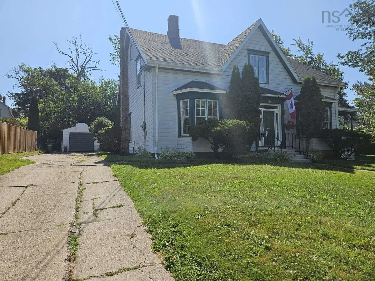 85 Alexander Street, New Glasgow, NS B2H 2S6, 4 Bedrooms Bedrooms, ,3 BathroomsBathrooms,Residential,For Sale,Alexander,202507828