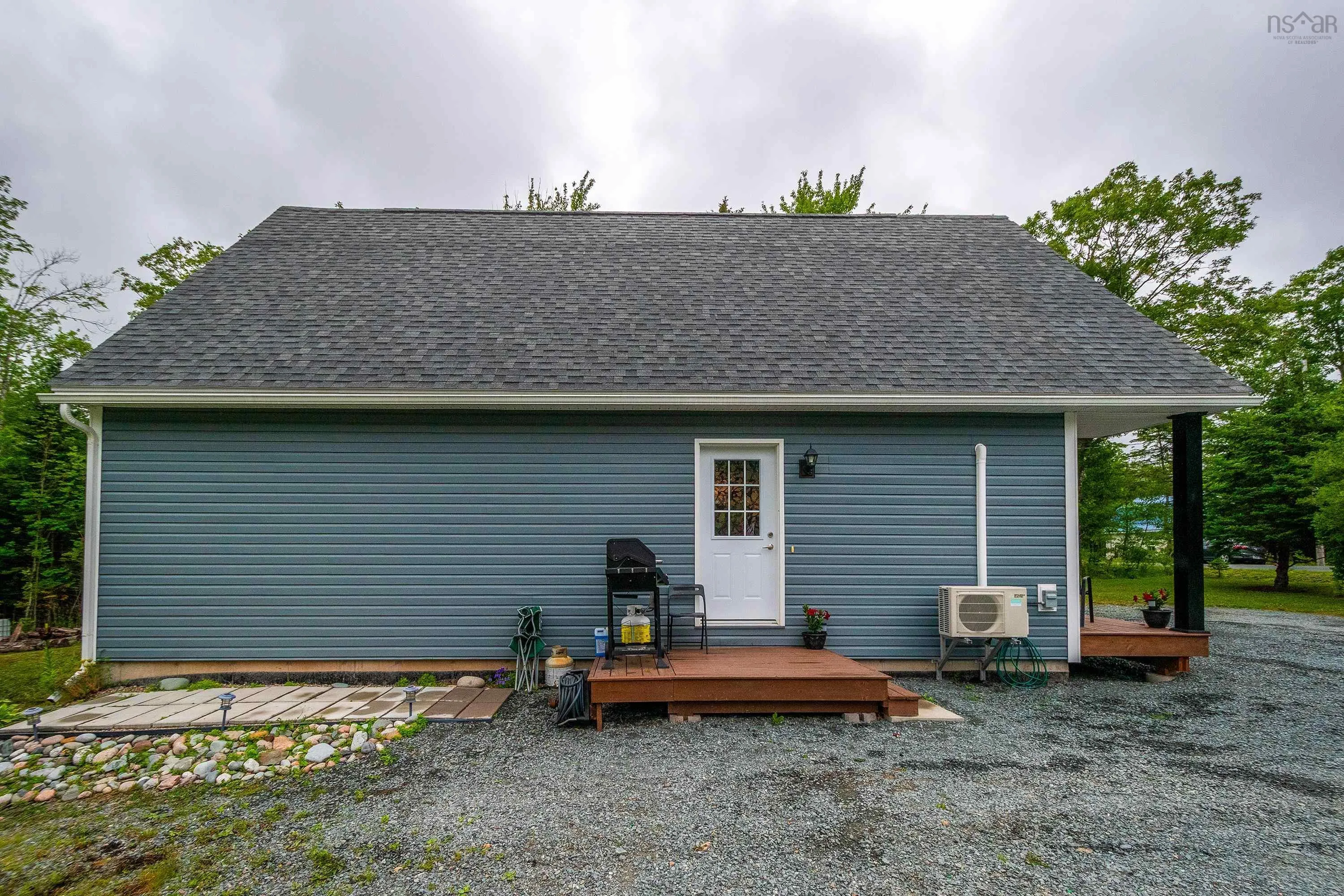 162 Halls Road, Enfield, NS B2T 1C4, 3 Bedrooms Bedrooms, ,2 BathroomsBathrooms,Residential,For Sale,Halls,202517625