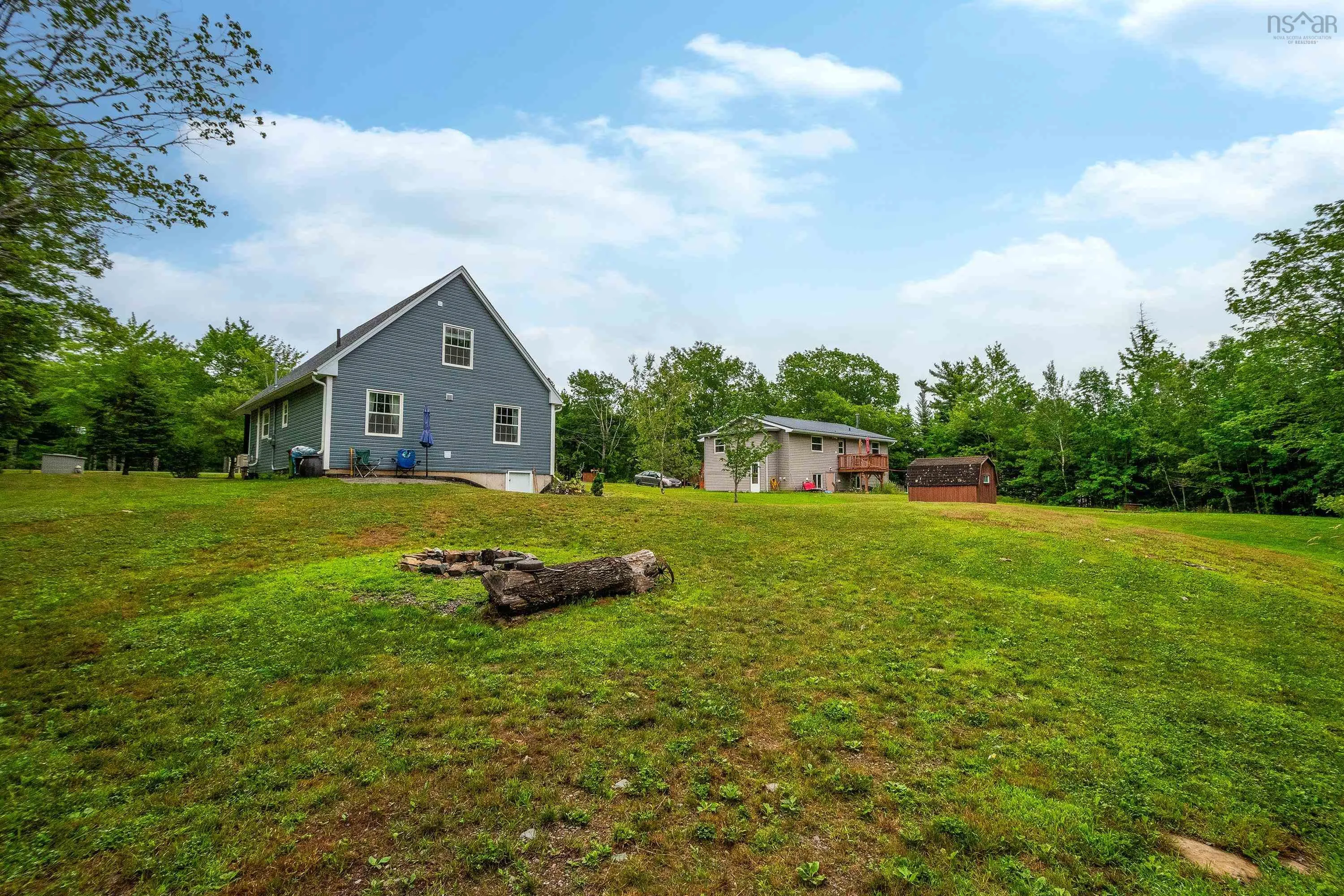 162 Halls Road, Enfield, NS B2T 1C4, 3 Bedrooms Bedrooms, ,2 BathroomsBathrooms,Residential,For Sale,Halls,202517625