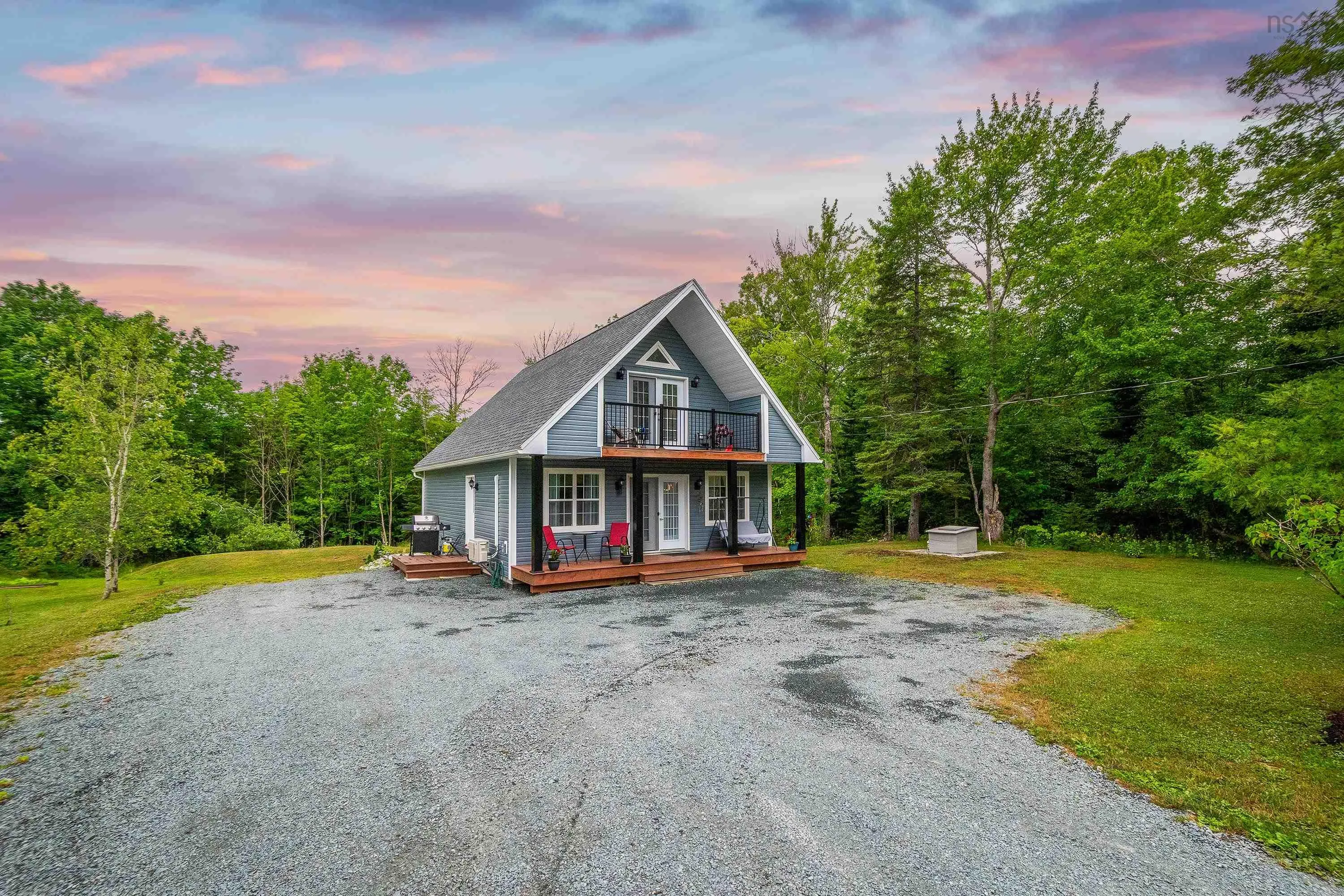 162 Halls Road, Enfield, NS B2T 1C4, 3 Bedrooms Bedrooms, ,2 BathroomsBathrooms,Residential,For Sale,Halls,202517625