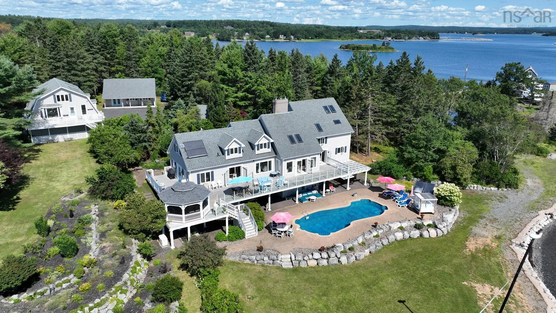 226 Crandall Road, Martins Point, NS B0J 2E0, 5 Bedrooms Bedrooms, ,6 BathroomsBathrooms,Residential,For Sale,Crandall,202522783