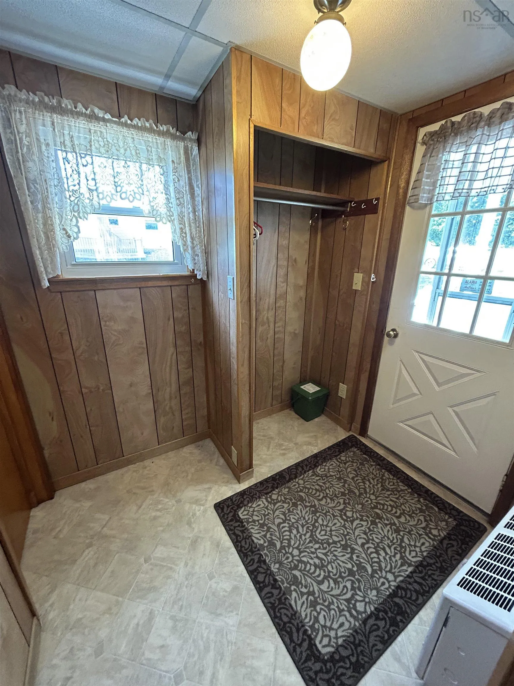 14 Cottage Street, Dominion, NS B1G 1C1, 3 Bedrooms Bedrooms, ,3 BathroomsBathrooms,Residential,For Sale,Cottage,202519960