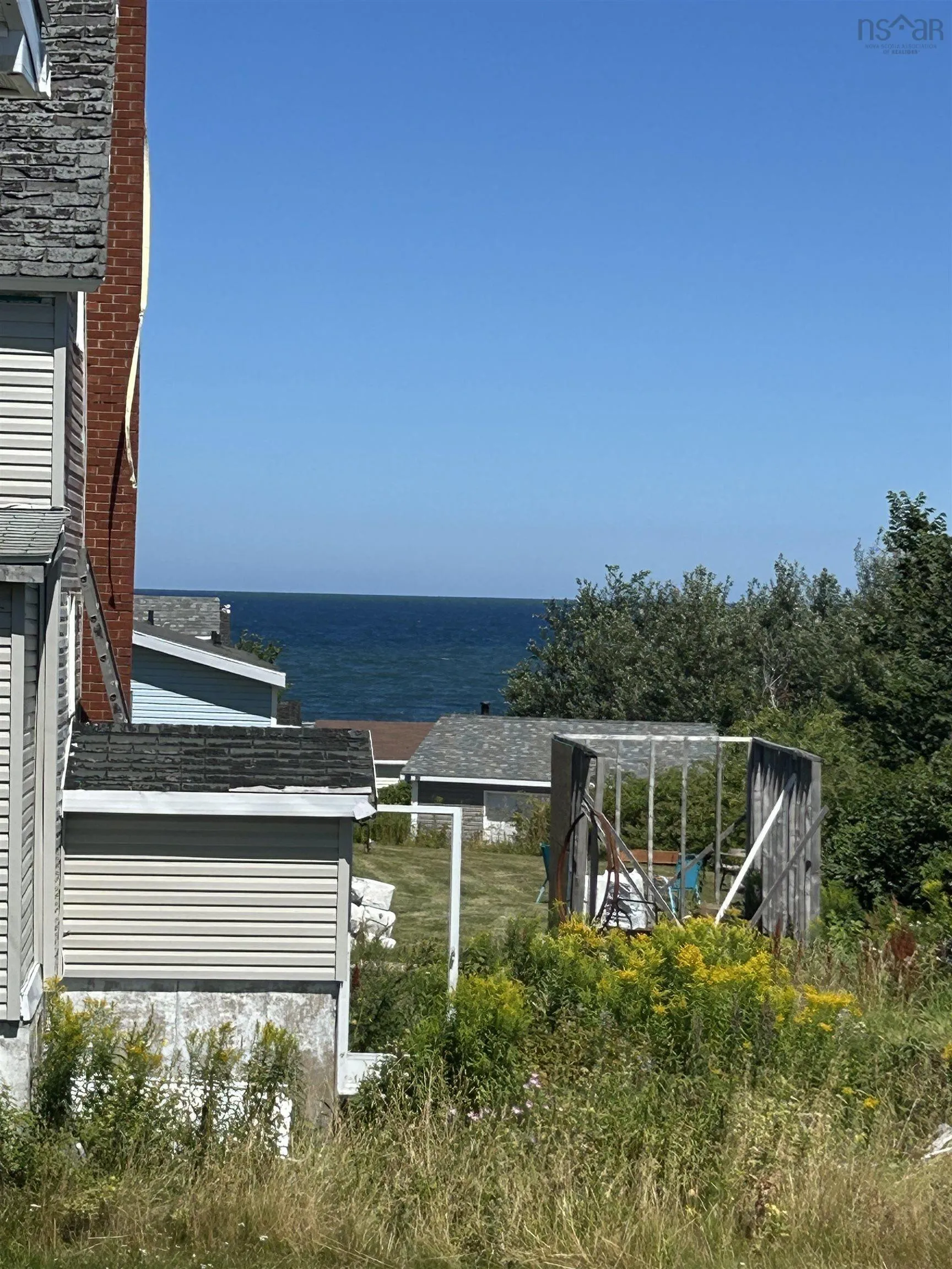 14 Cottage Street, Dominion, NS B1G 1C1, 3 Bedrooms Bedrooms, ,3 BathroomsBathrooms,Residential,For Sale,Cottage,202519960