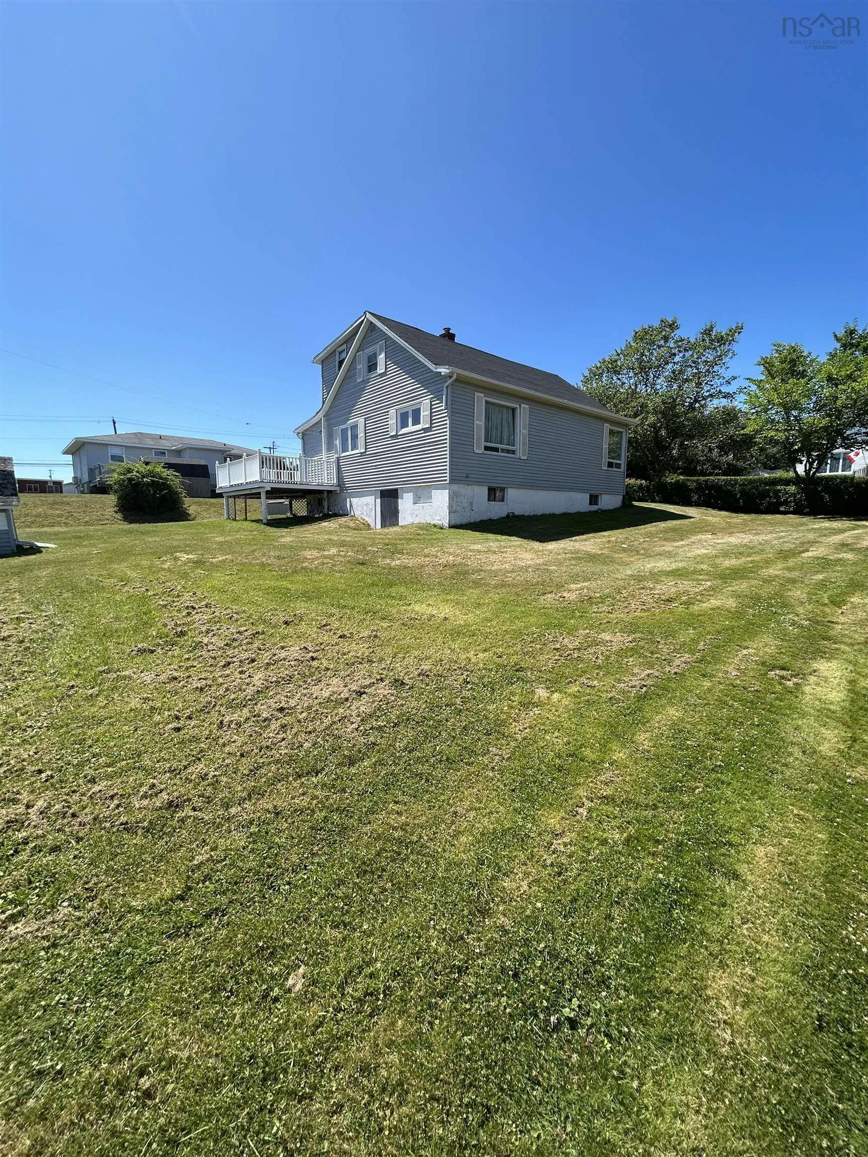 14 Cottage Street, Dominion, NS B1G 1C1, 3 Bedrooms Bedrooms, ,3 BathroomsBathrooms,Residential,For Sale,Cottage,202519960
