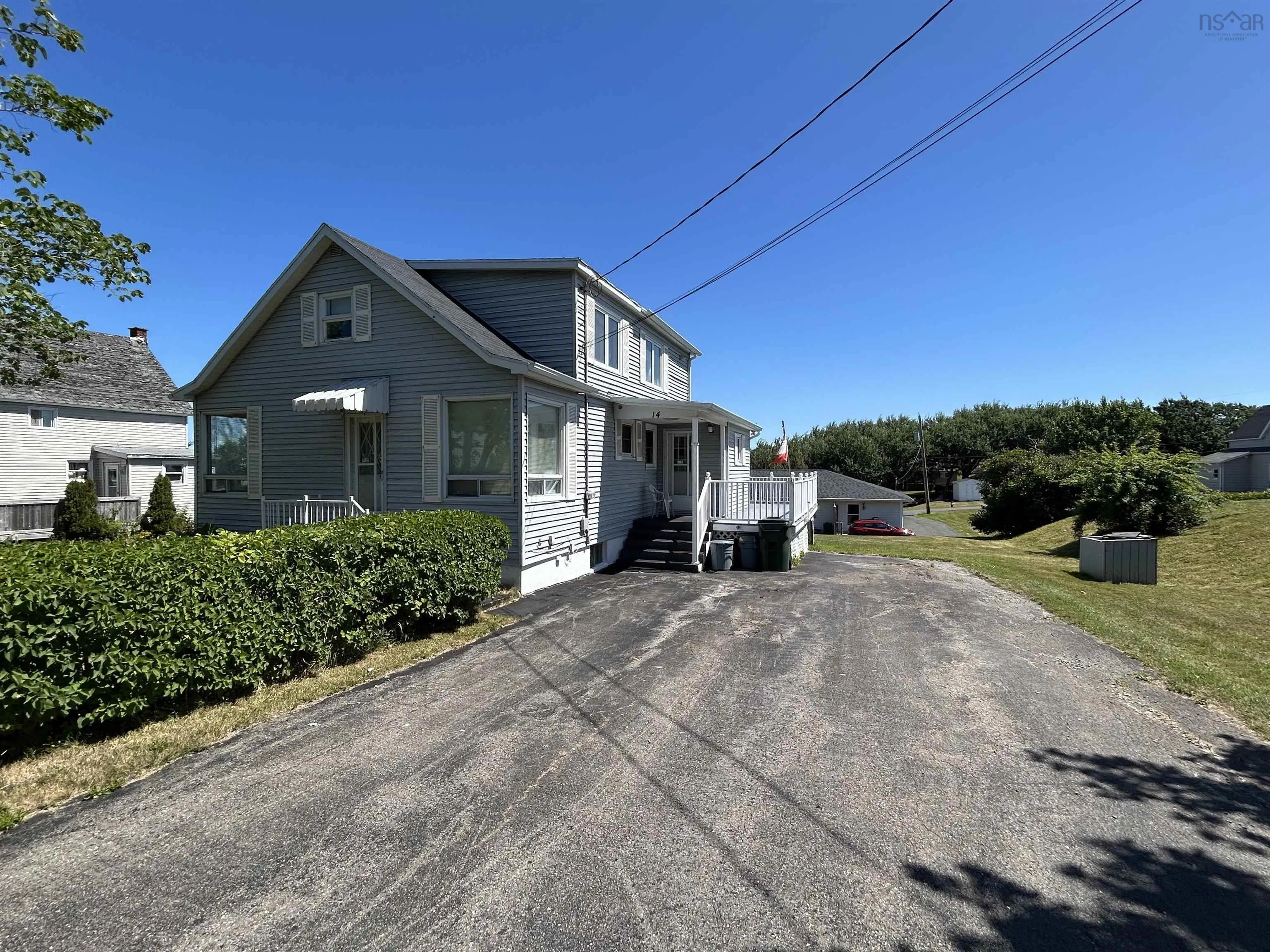 14 Cottage Street, Dominion, NS B1G 1C1, 3 Bedrooms Bedrooms, ,3 BathroomsBathrooms,Residential,For Sale,Cottage,202519960