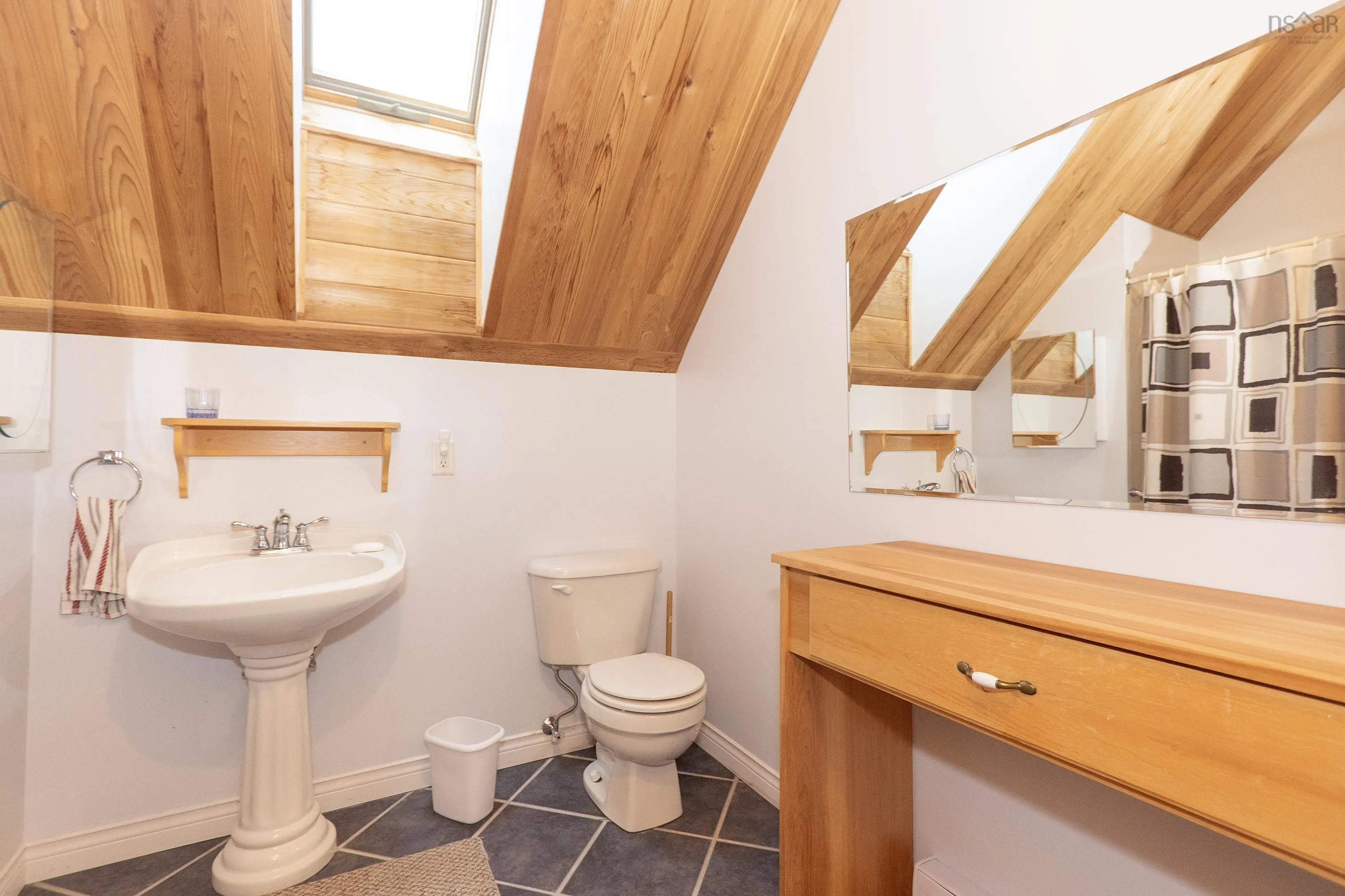 34 Ridgeview Lane, Greenhill, NS B0M 1S0, 4 Bedrooms Bedrooms, ,2 BathroomsBathrooms,Residential,For Sale,Ridgeview,202519568