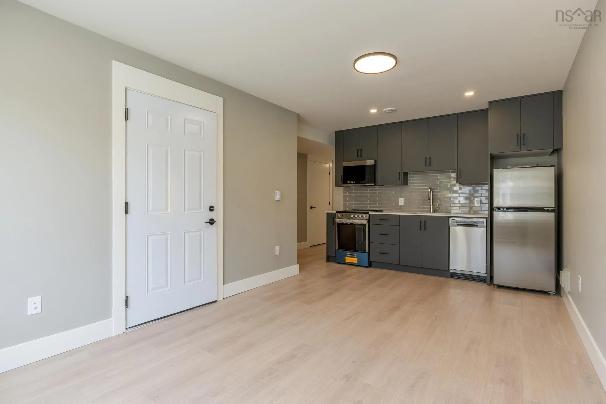 80b-180 Colonial Crescent, Halifax, NS B3R 2H8, 5 Bedrooms Bedrooms, ,4 BathroomsBathrooms,Residential,For Sale,Colonial,202518235