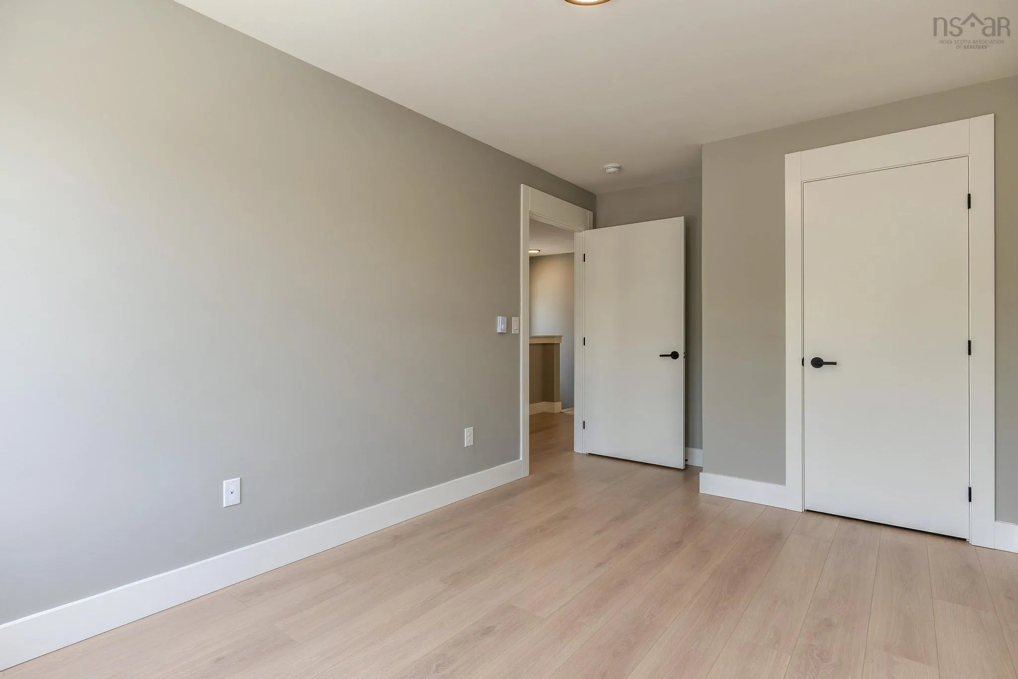 80b-180 Colonial Crescent, Halifax, NS B3R 2H8, 5 Bedrooms Bedrooms, ,4 BathroomsBathrooms,Residential,For Sale,Colonial,202518235