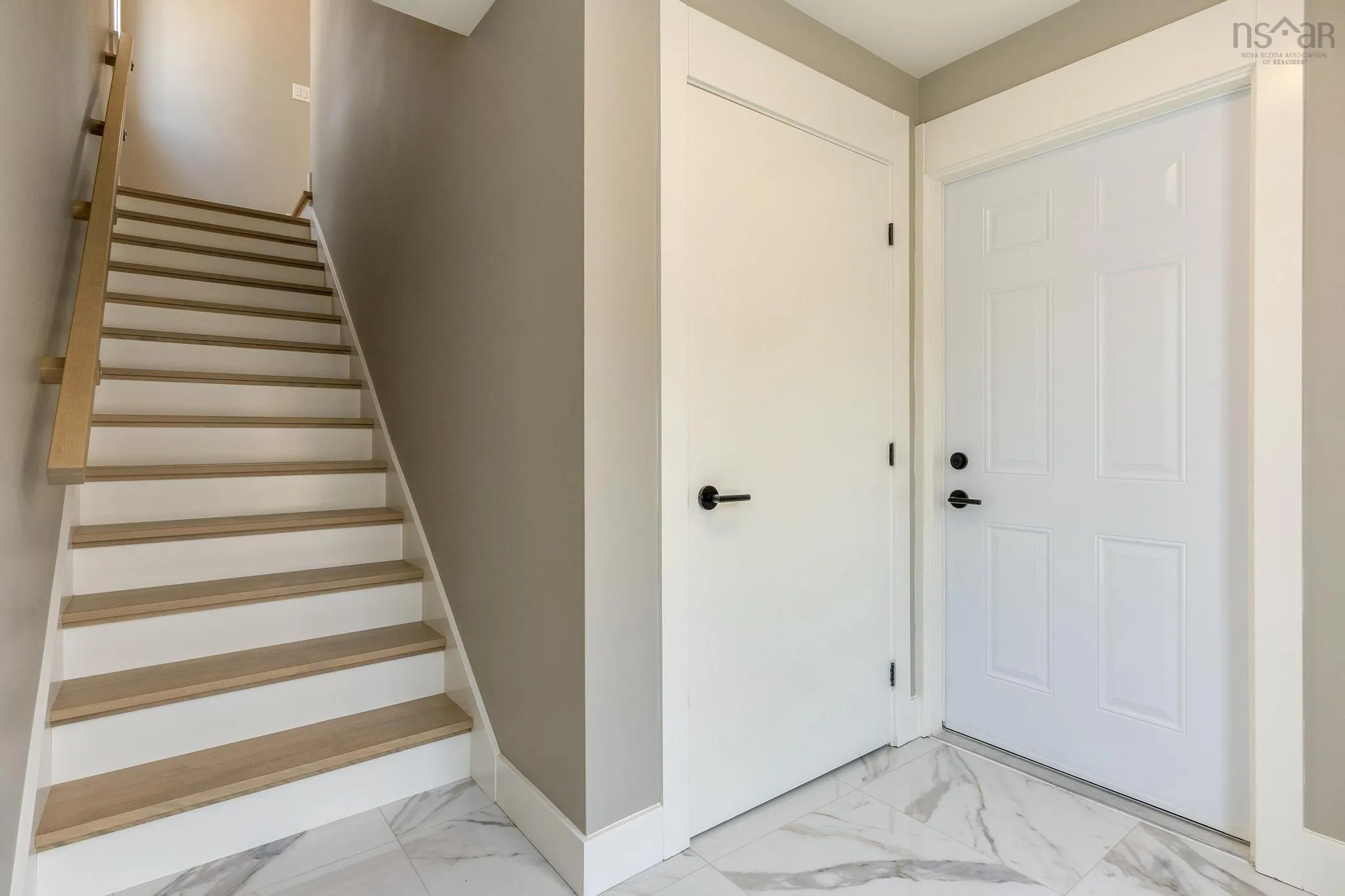 80b-180 Colonial Crescent, Halifax, NS B3R 2H8, 5 Bedrooms Bedrooms, ,4 BathroomsBathrooms,Residential,For Sale,Colonial,202518235