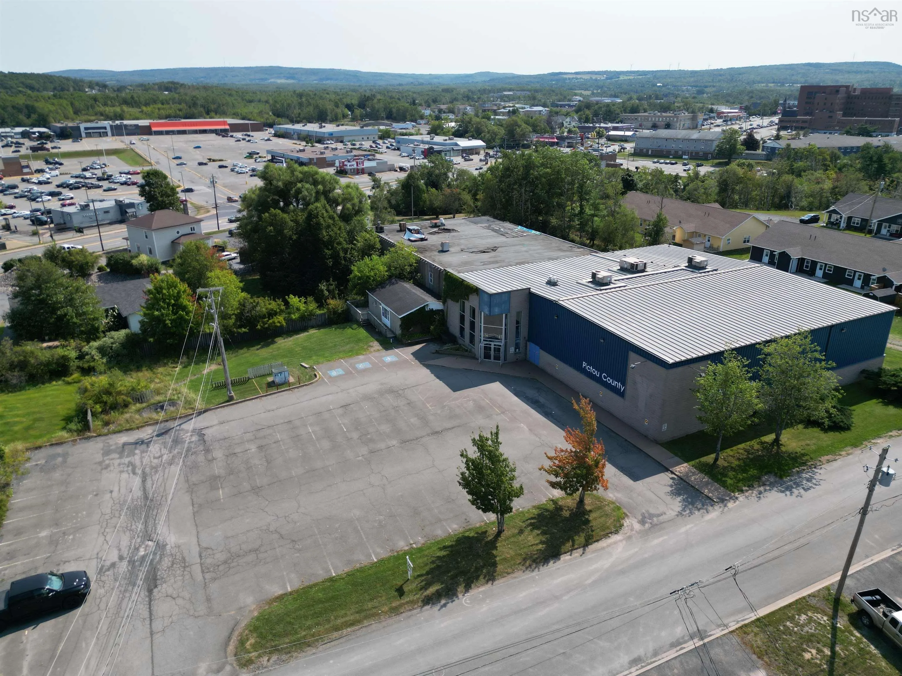 558 South Frederick Street, New Glasgow Ns B2h 3p5, ,Commercial Sale,For Sale,South Frederick,202503248