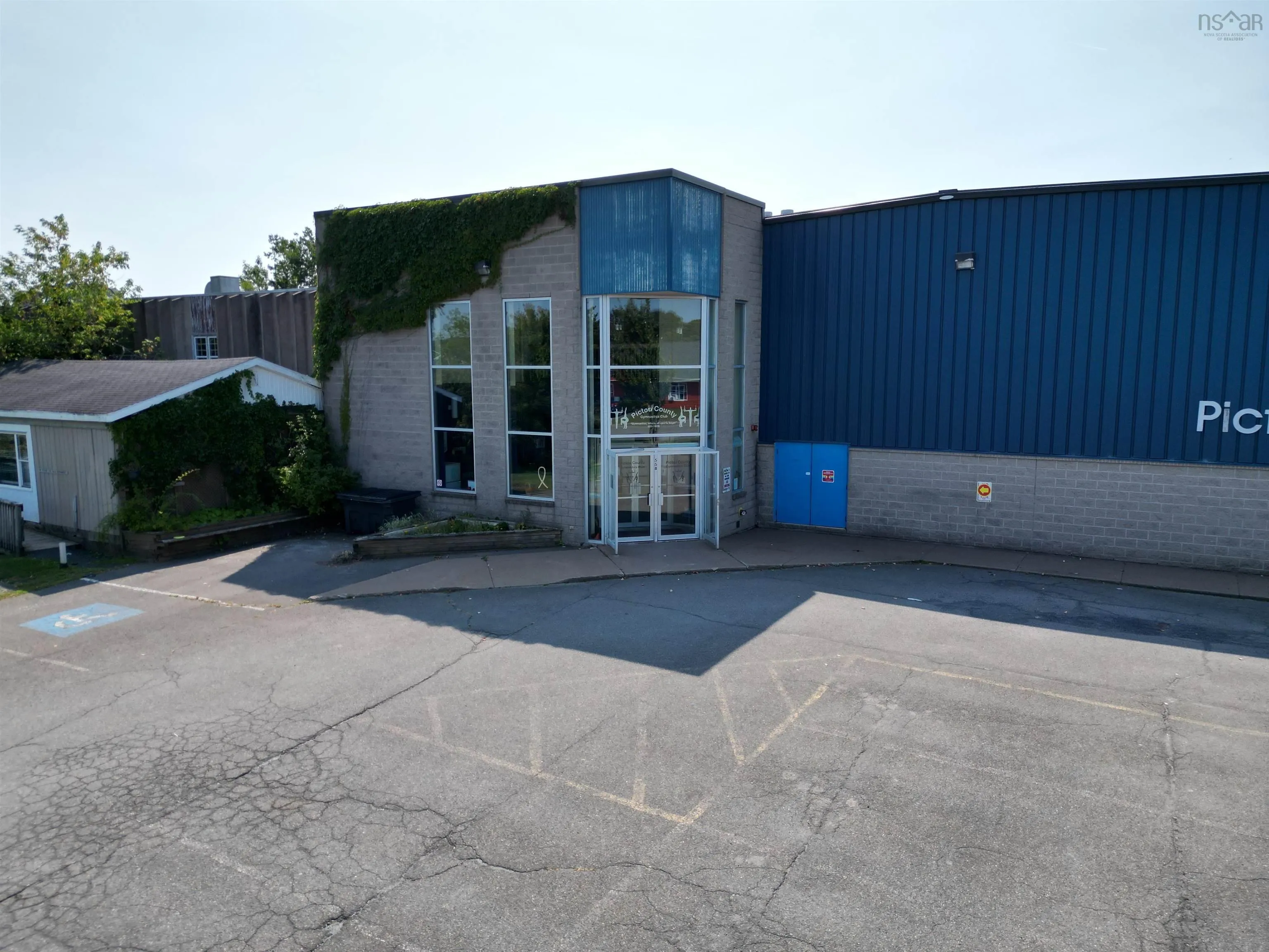558 South Frederick Street, New Glasgow Ns B2h 3p5, ,Commercial Sale,For Sale,South Frederick,202503248