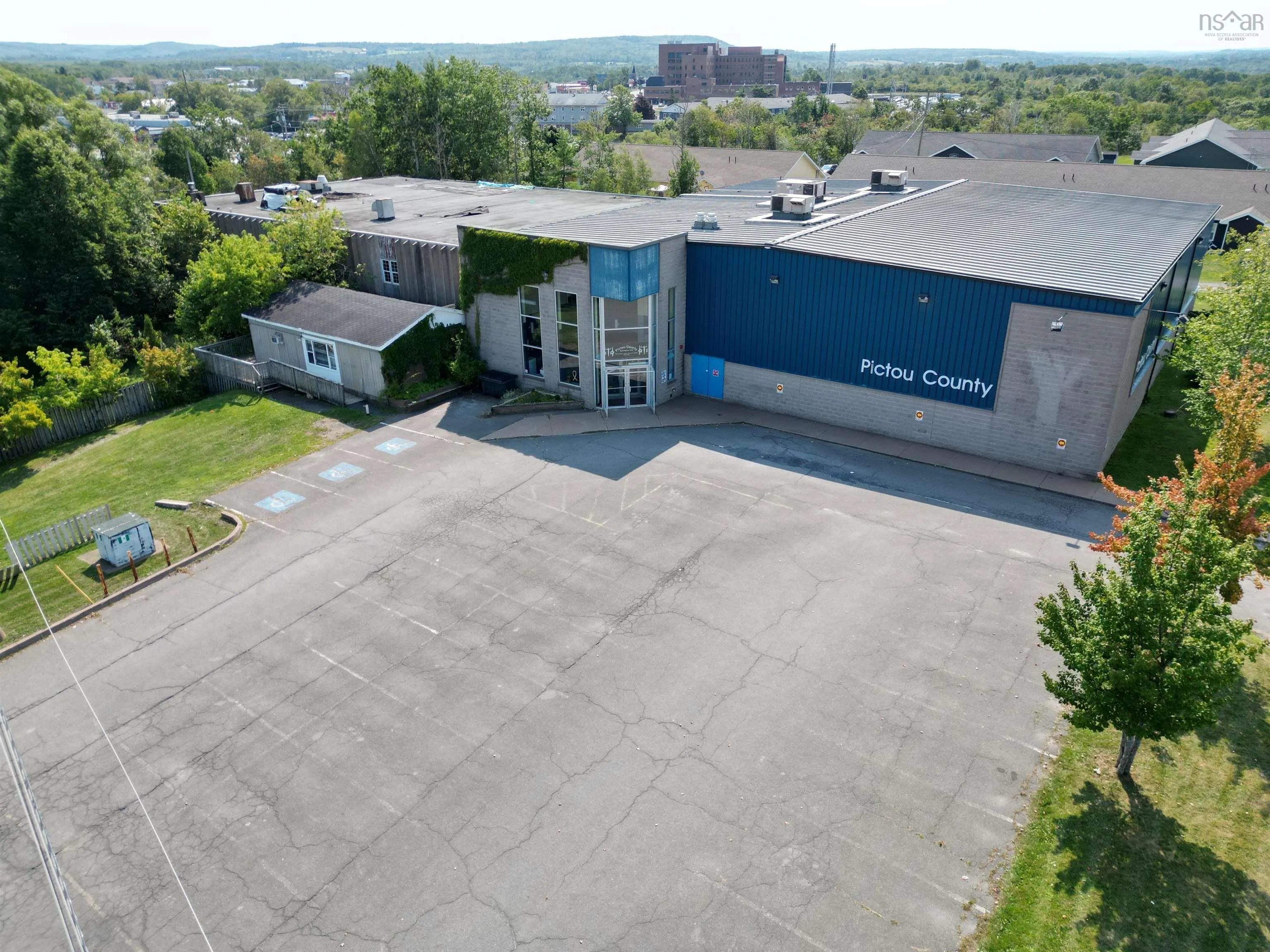 558 South Frederick Street, New Glasgow Ns B2h 3p5, ,Commercial Sale,For Sale,South Frederick,202503248