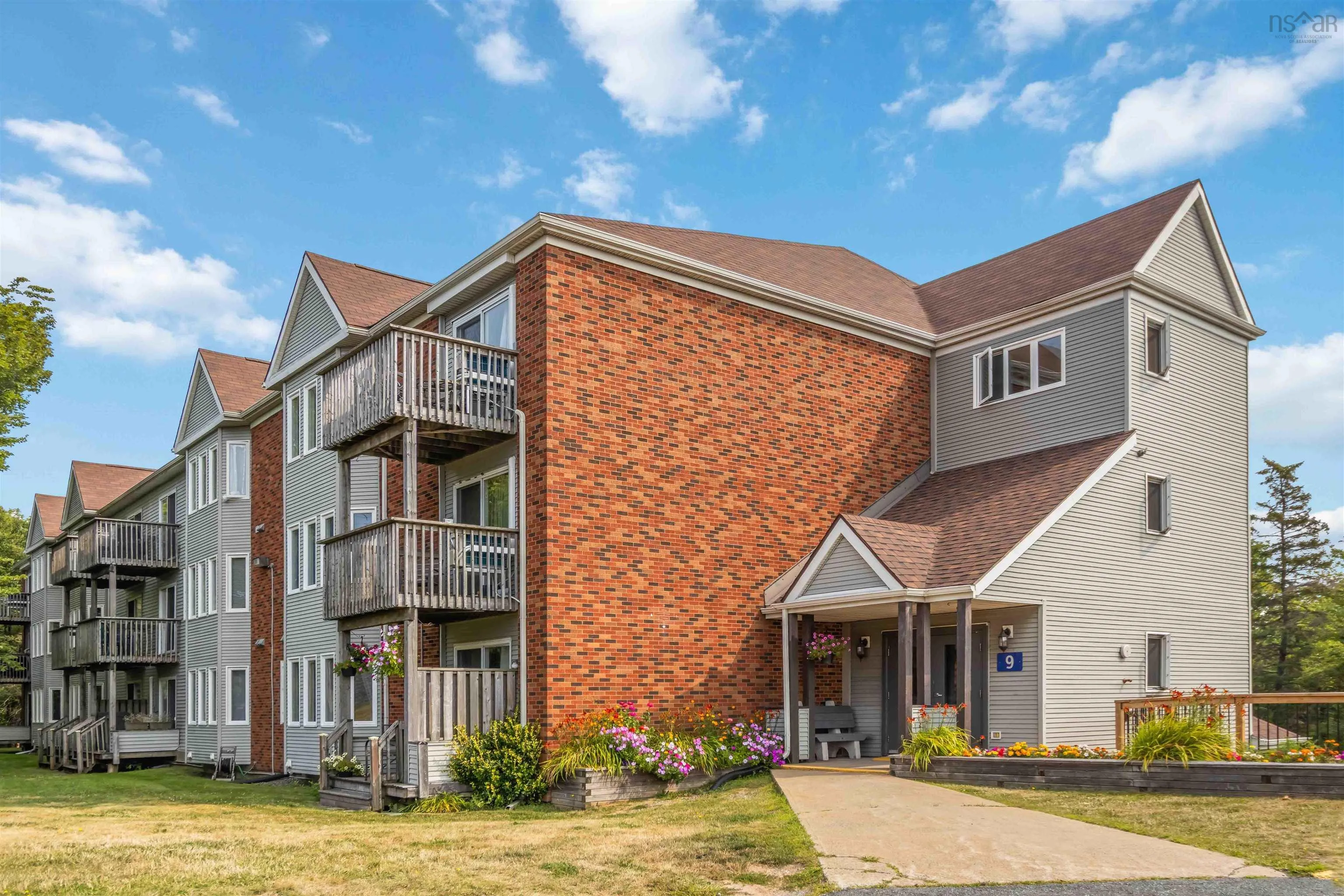 460-9 Forest Hills Parkway, Cole Harbour, NS B2W 0M5, 2 Bedrooms Bedrooms, ,2 BathroomsBathrooms,Residential,For Sale,Forest Hills Parkway,202520302