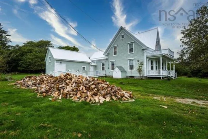171 Round Bay Ferry Road, Round Bay, NS B0T 1W0, 4 Bedrooms Bedrooms, ,2 BathroomsBathrooms,Residential,For Sale,Round Bay Ferry,202517543