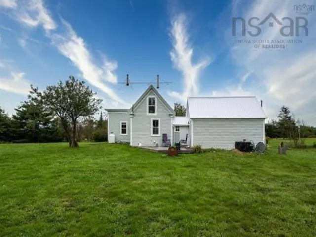 171 Round Bay Ferry Road, Round Bay, NS B0T 1W0, 4 Bedrooms Bedrooms, ,2 BathroomsBathrooms,Residential,For Sale,Round Bay Ferry,202517543