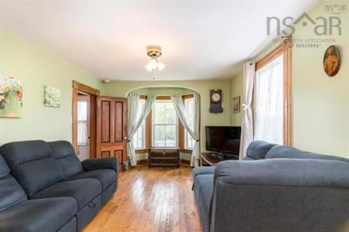 171 Round Bay Ferry Road, Round Bay, NS B0T 1W0, 4 Bedrooms Bedrooms, ,2 BathroomsBathrooms,Residential,For Sale,Round Bay Ferry,202517543