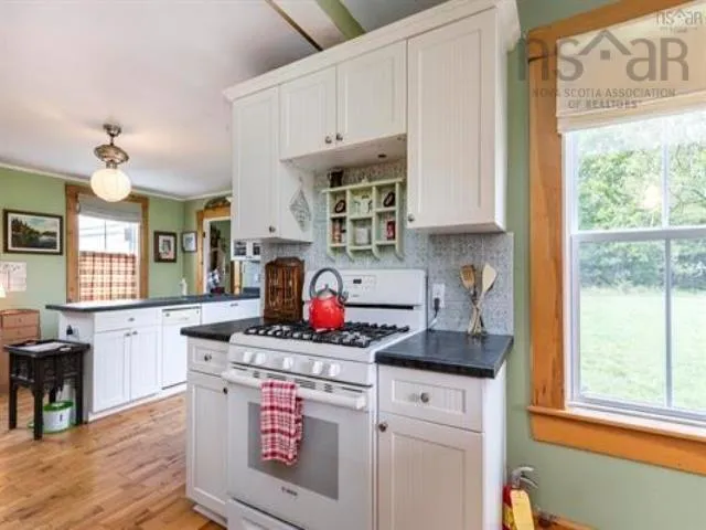 171 Round Bay Ferry Road, Round Bay, NS B0T 1W0, 4 Bedrooms Bedrooms, ,2 BathroomsBathrooms,Residential,For Sale,Round Bay Ferry,202517543