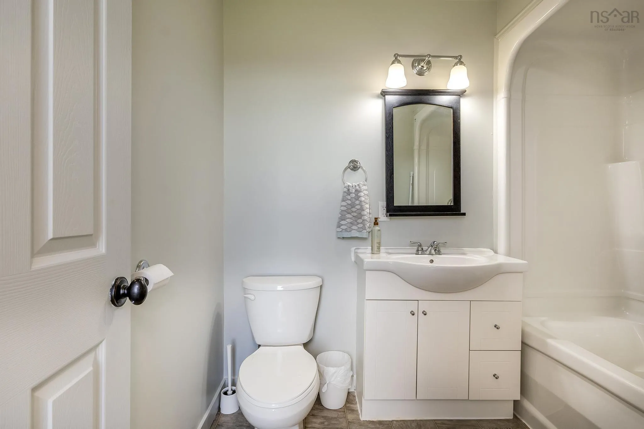 12 Hunter Road, Milford, NS B0N 1Y0, 5 Bedrooms Bedrooms, ,3 BathroomsBathrooms,Residential,For Sale,Hunter,202519391