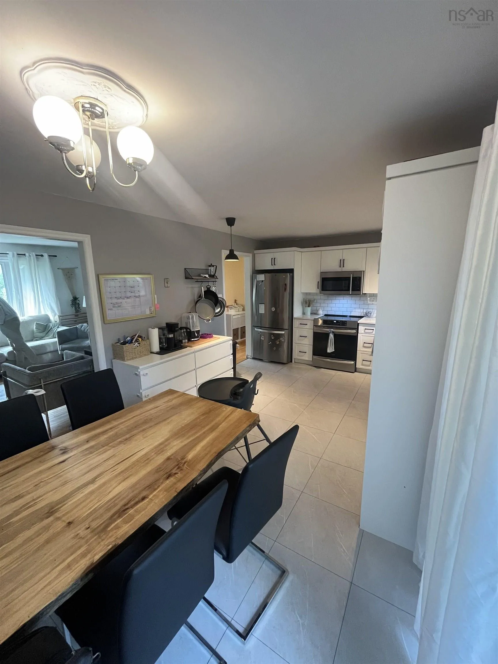 87 Aspenway Crescent, Dartmouth, NS B2V 1H7, 4 Bedrooms Bedrooms, ,2 BathroomsBathrooms,Residential,For Sale,Aspenway,202511021