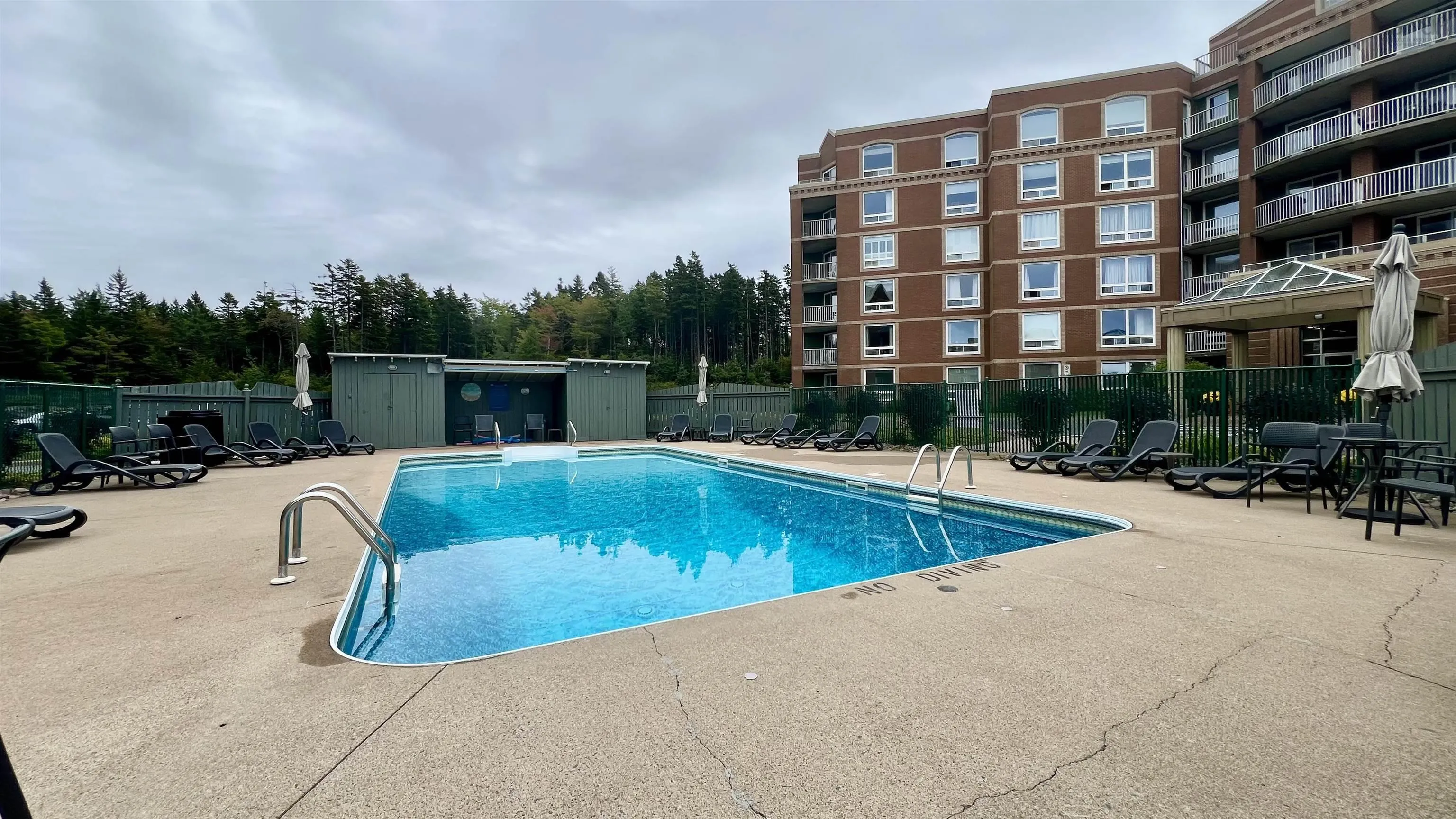 105-40 Regency Park Drive, Halifax, NS B3S 1L4, 3 Bedrooms Bedrooms, ,2 BathroomsBathrooms,Residential,For Sale,Regency Park,202524647
