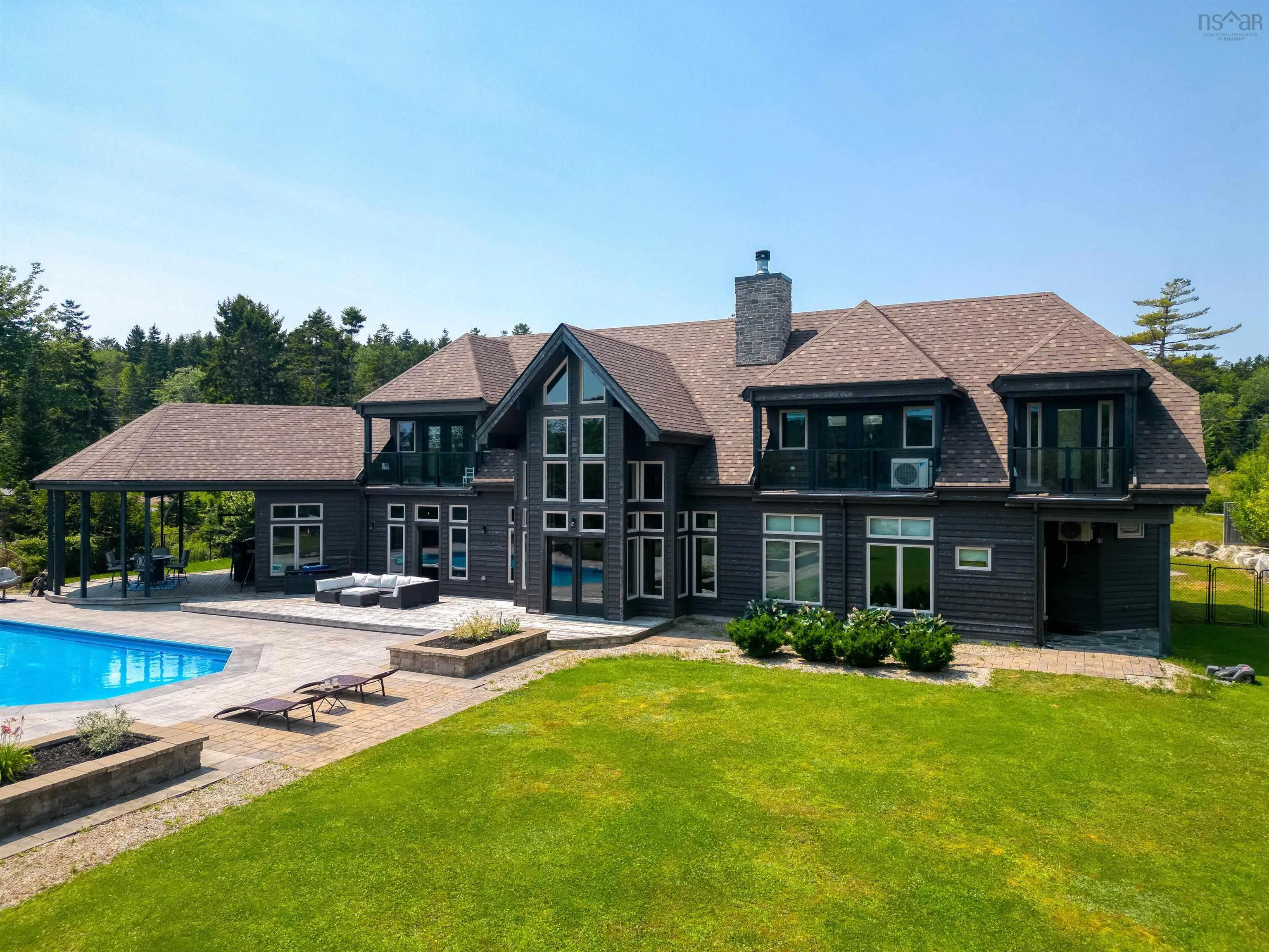 402 Lochmoor Lane, Lake Loon Ns B2w 6c8, 6 Bedrooms Bedrooms, ,6 BathroomsBathrooms,Residential,For Sale,Lochmoor,202510781