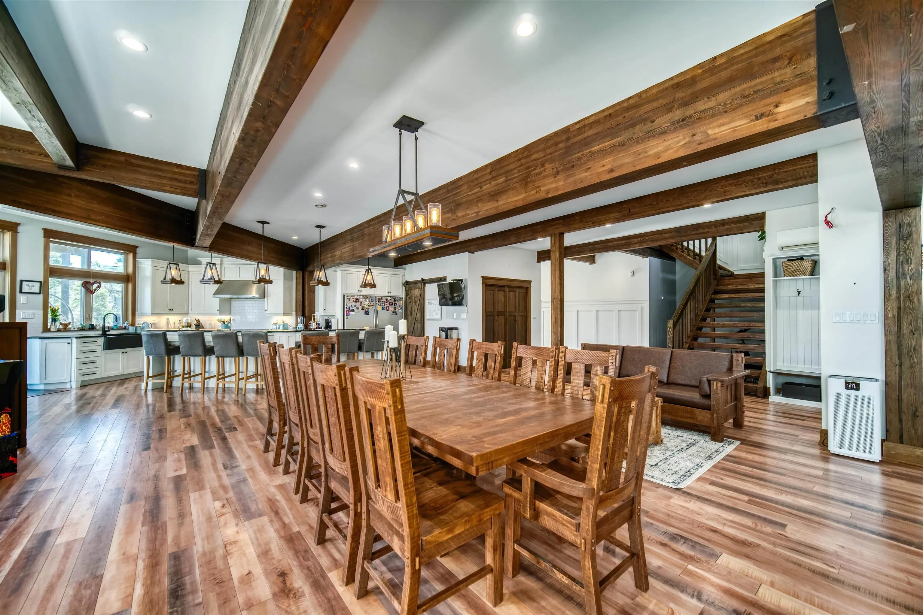 402 Lochmoor Lane, Lake Loon Ns B2w 6c8, 6 Bedrooms Bedrooms, ,6 BathroomsBathrooms,Residential,For Sale,Lochmoor,202510781