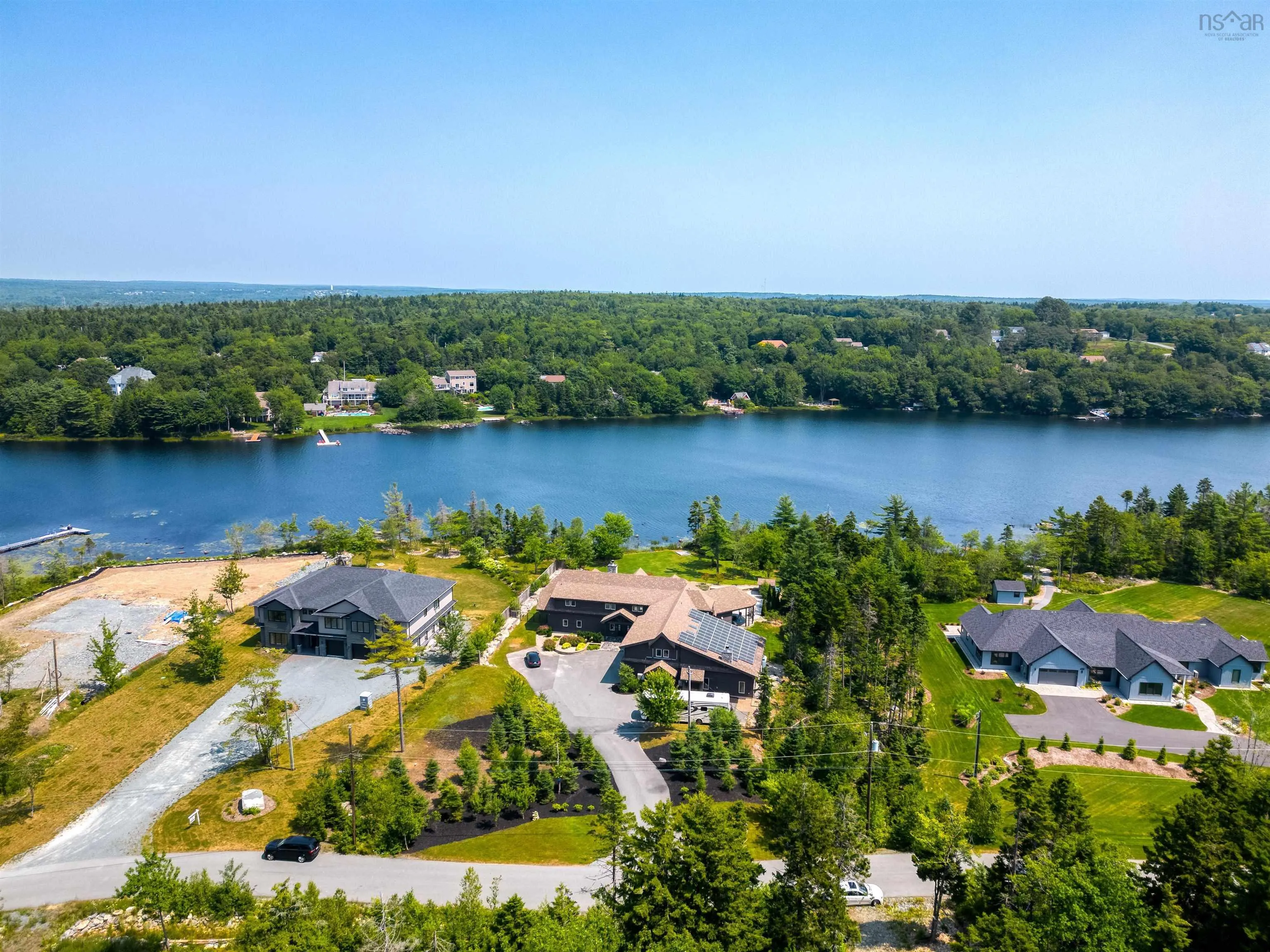 402 Lochmoor Lane, Lake Loon Ns B2w 6c8, 6 Bedrooms Bedrooms, ,6 BathroomsBathrooms,Residential,For Sale,Lochmoor,202510781