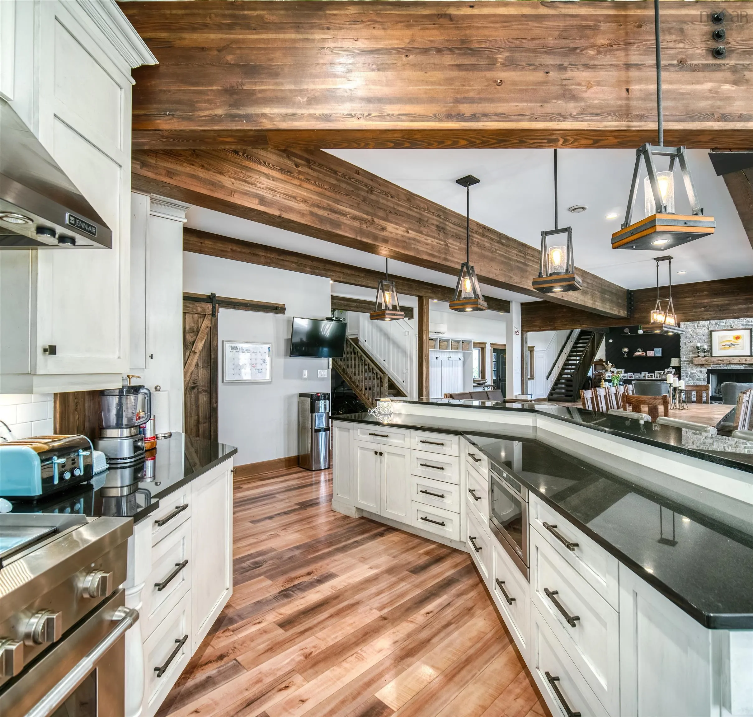 402 Lochmoor Lane, Lake Loon Ns B2w 6c8, 6 Bedrooms Bedrooms, ,6 BathroomsBathrooms,Residential,For Sale,Lochmoor,202510781
