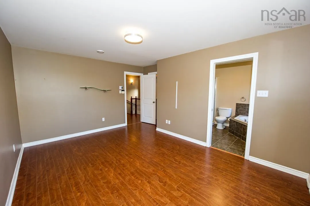 37 Brigadier Court, Halifax, NS B3M 4Y4, 3 Bedrooms Bedrooms, ,4 BathroomsBathrooms,Residential,For Sale,Brigadier,202523731