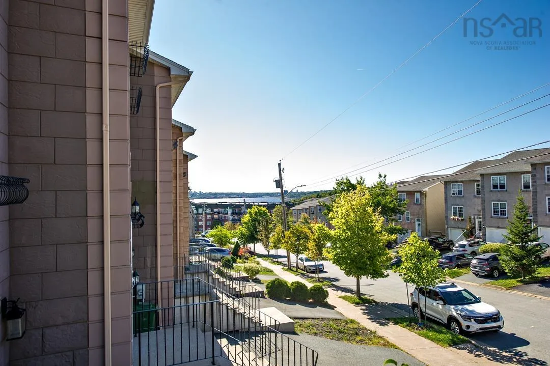 37 Brigadier Court, Halifax, NS B3M 4Y4, 3 Bedrooms Bedrooms, ,4 BathroomsBathrooms,Residential,For Sale,Brigadier,202523731