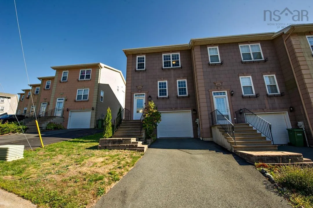 37 Brigadier Court, Halifax, NS B3M 4Y4, 3 Bedrooms Bedrooms, ,4 BathroomsBathrooms,Residential,For Sale,Brigadier,202523731
