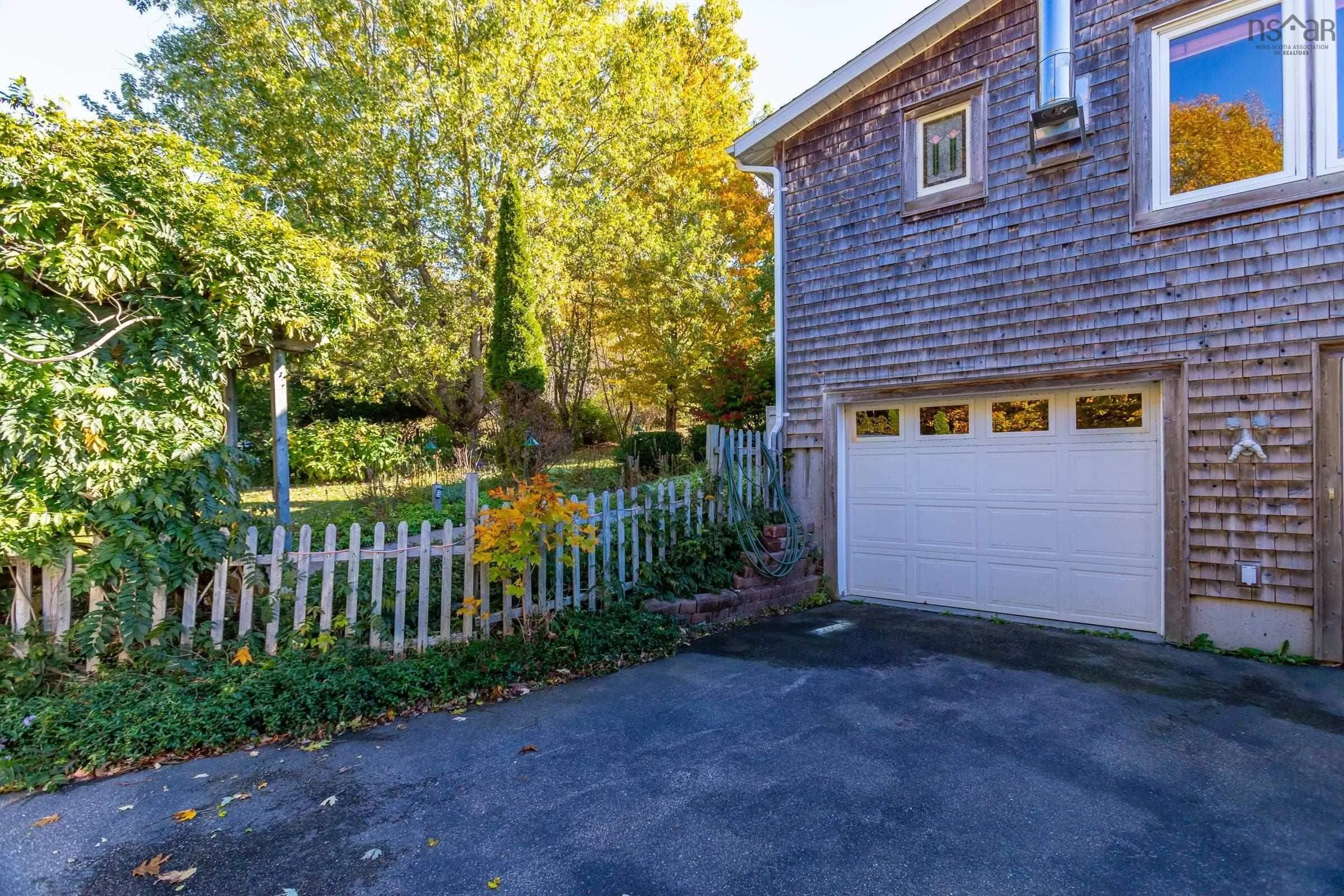481 Chute Road, Bear River, NS B0S 1B0, 5 Bedrooms Bedrooms, ,3 BathroomsBathrooms,Farm,For Sale,Chute,202519638