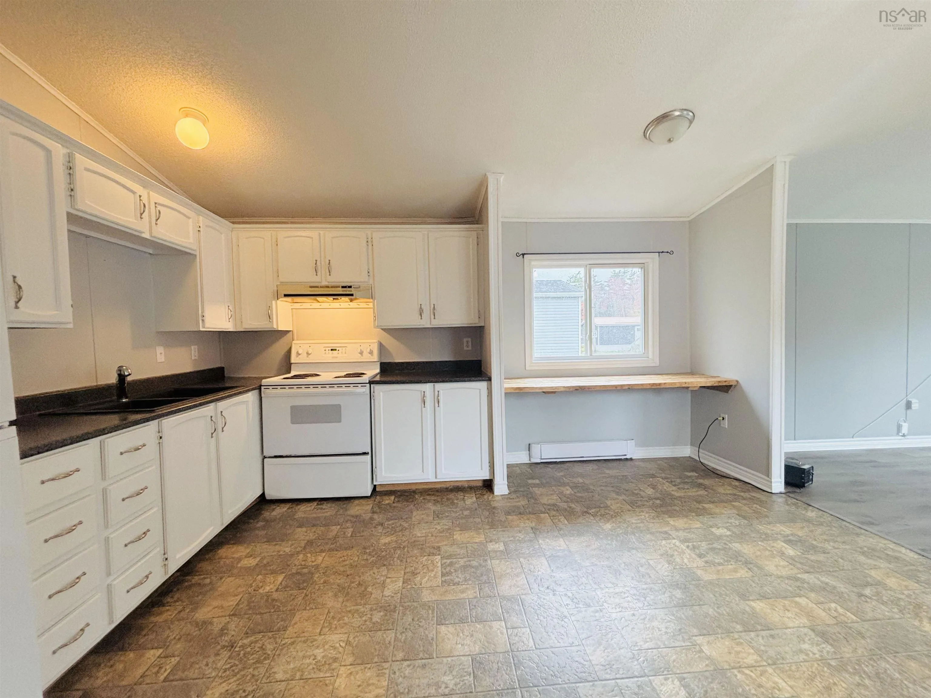 12 Joshua Street, Enfield, NS B2T 1K4, 2 Bedrooms Bedrooms, ,1 BathroomBathrooms,Residential,For Sale,Joshua,202525671