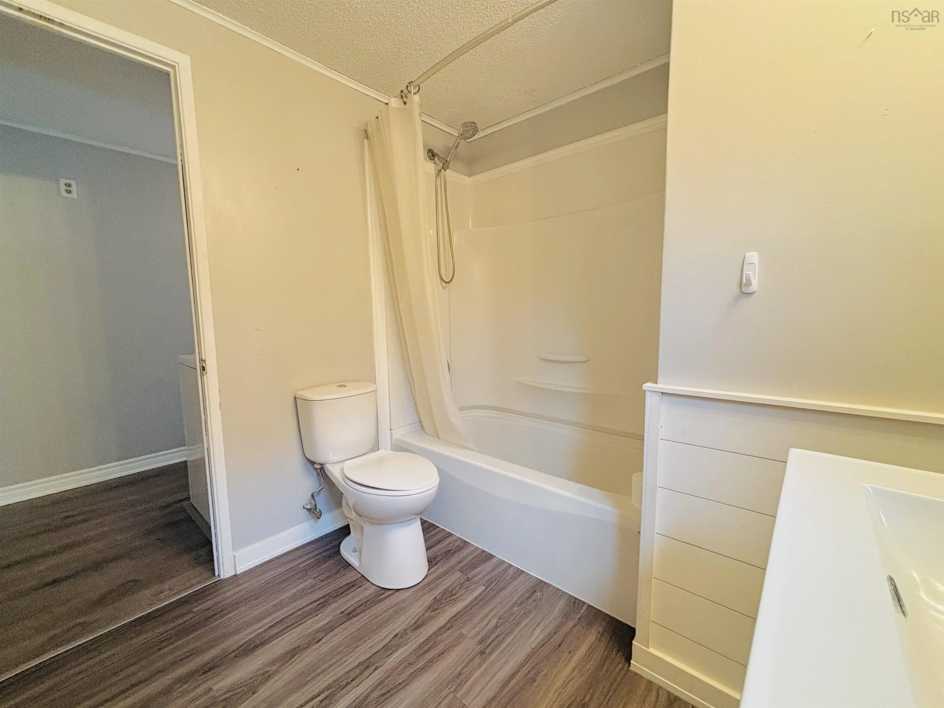 12 Joshua Street, Enfield, NS B2T 1K4, 2 Bedrooms Bedrooms, ,1 BathroomBathrooms,Residential,For Sale,Joshua,202525671
