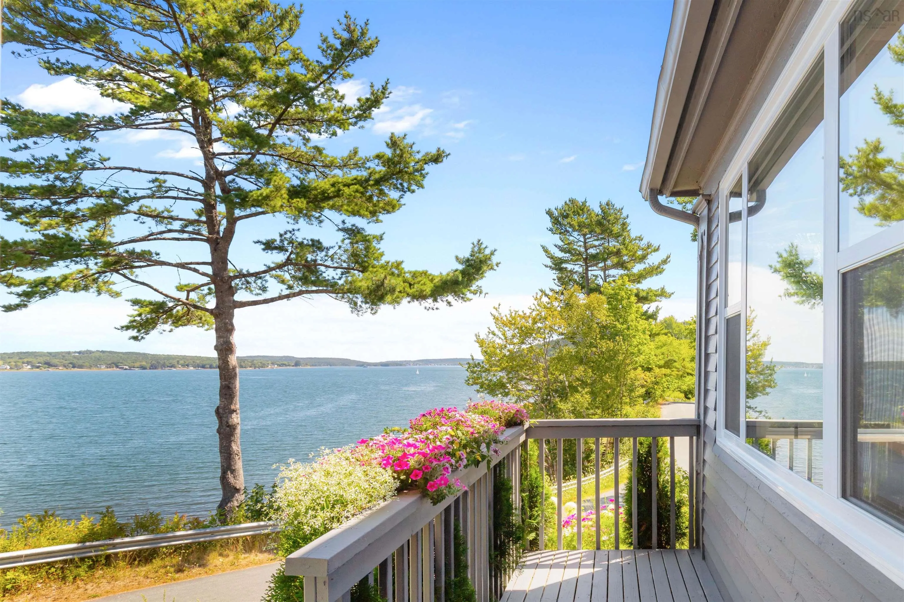 48 Pentz Road, Lunenburg, NS B0R 1G0, 2 Bedrooms Bedrooms, ,2 BathroomsBathrooms,Residential,For Sale,Pentz,202521653