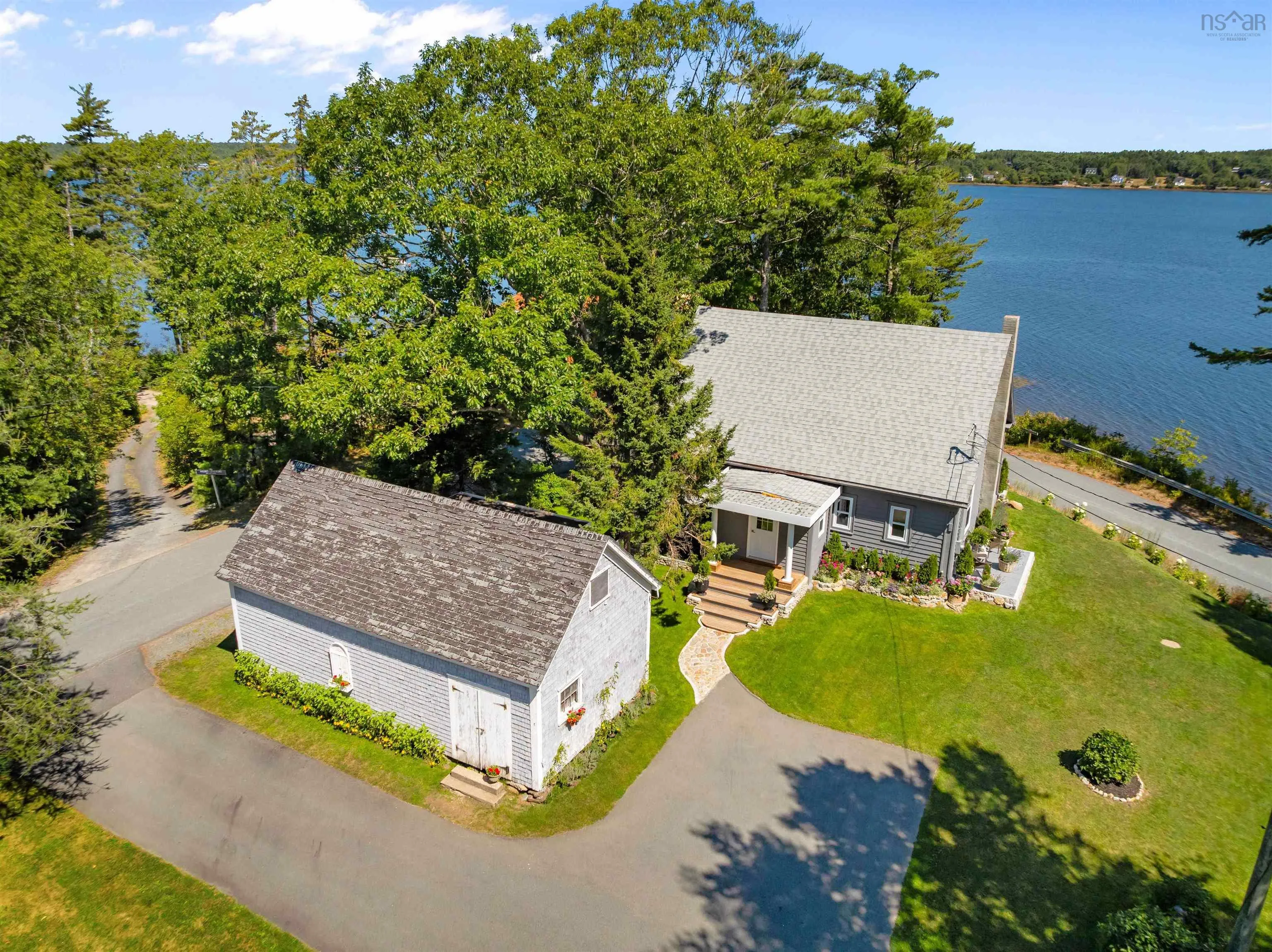 48 Pentz Road, Lunenburg, NS B0R 1G0, 2 Bedrooms Bedrooms, ,2 BathroomsBathrooms,Residential,For Sale,Pentz,202521653