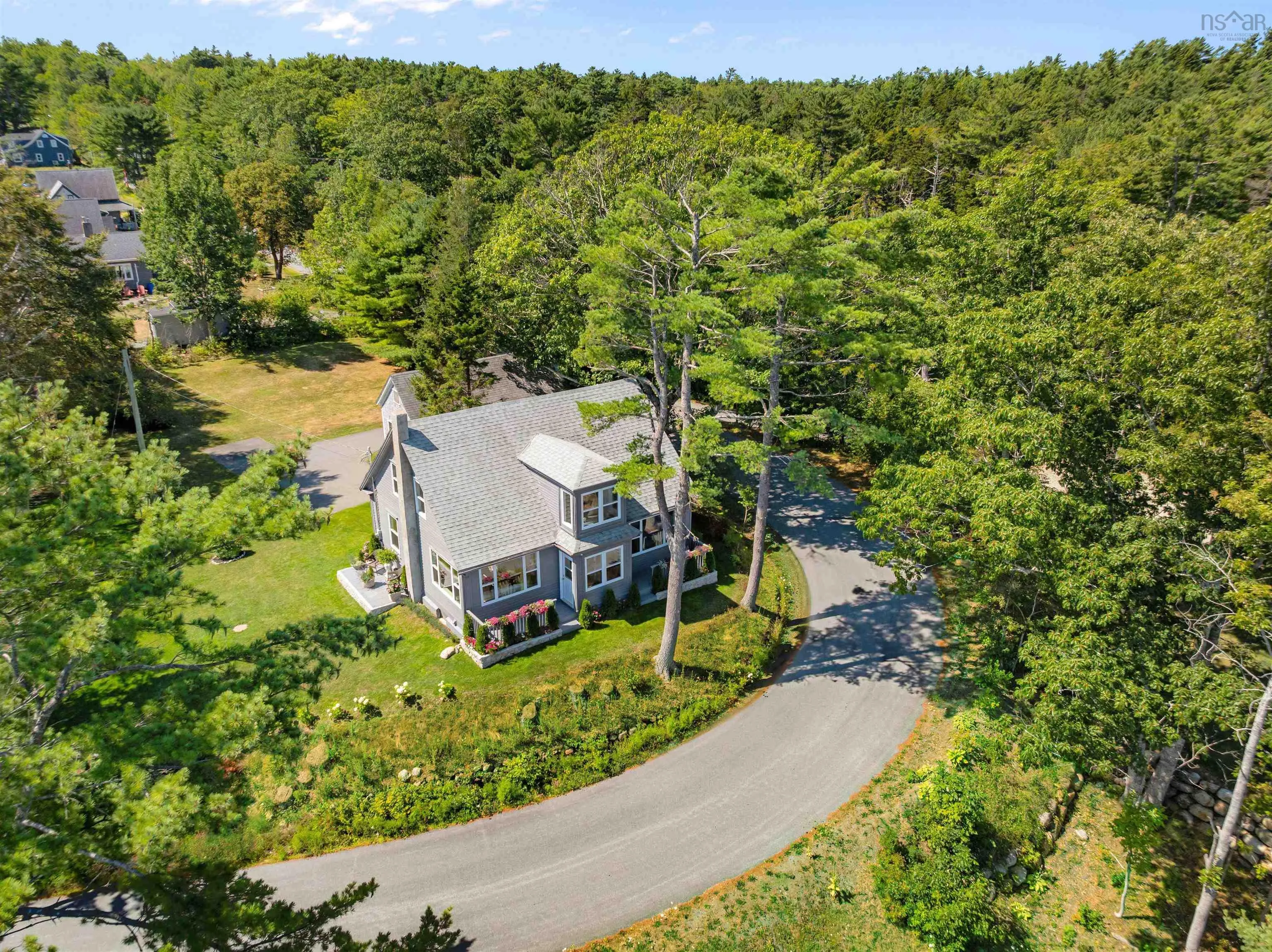 48 Pentz Road, Lunenburg, NS B0R 1G0, 2 Bedrooms Bedrooms, ,2 BathroomsBathrooms,Residential,For Sale,Pentz,202521653