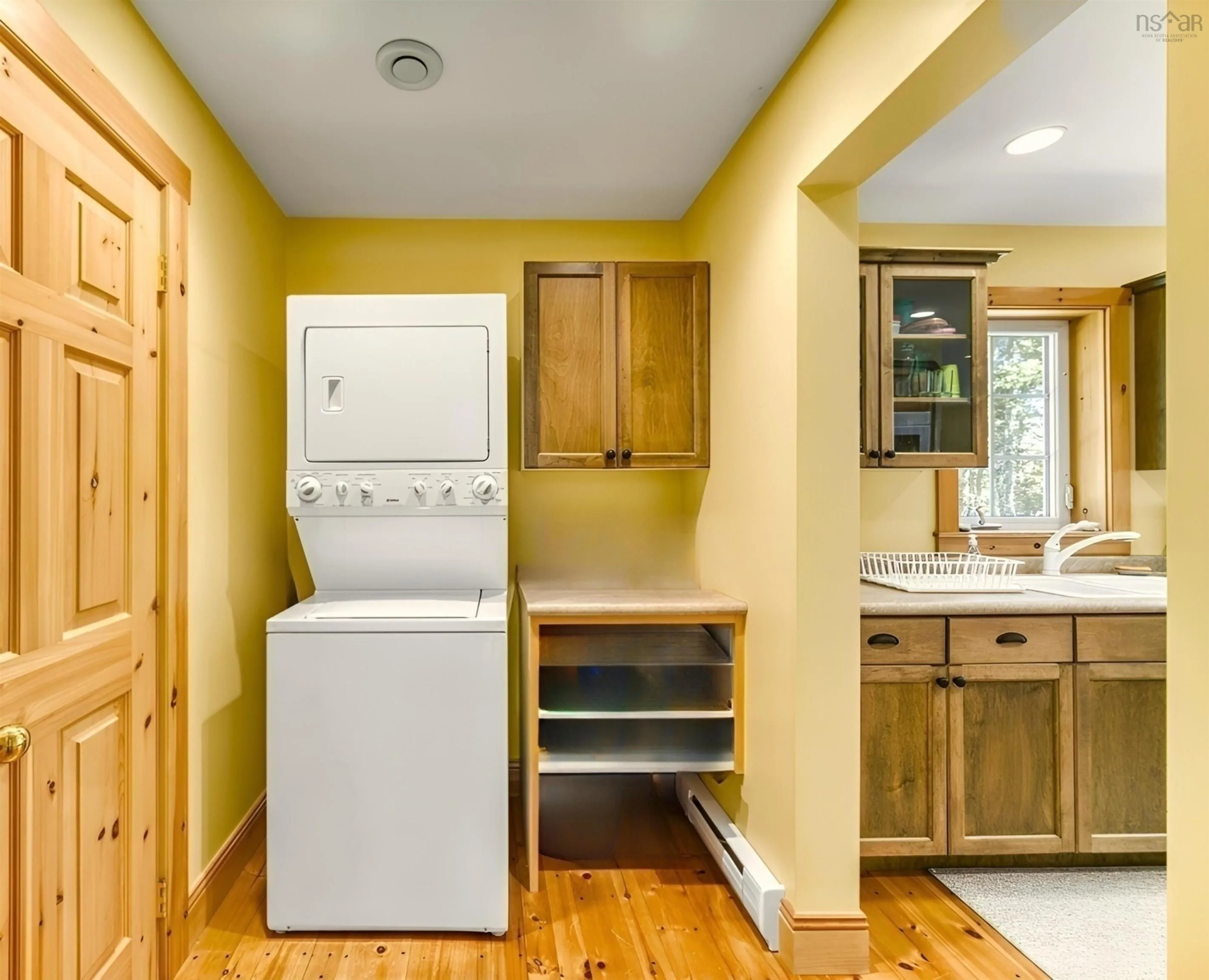 20 Pierce Point Road, Western Head, NS B0T 1K0, 3 Bedrooms Bedrooms, ,4 BathroomsBathrooms,Residential,For Sale,Pierce Point,202521986