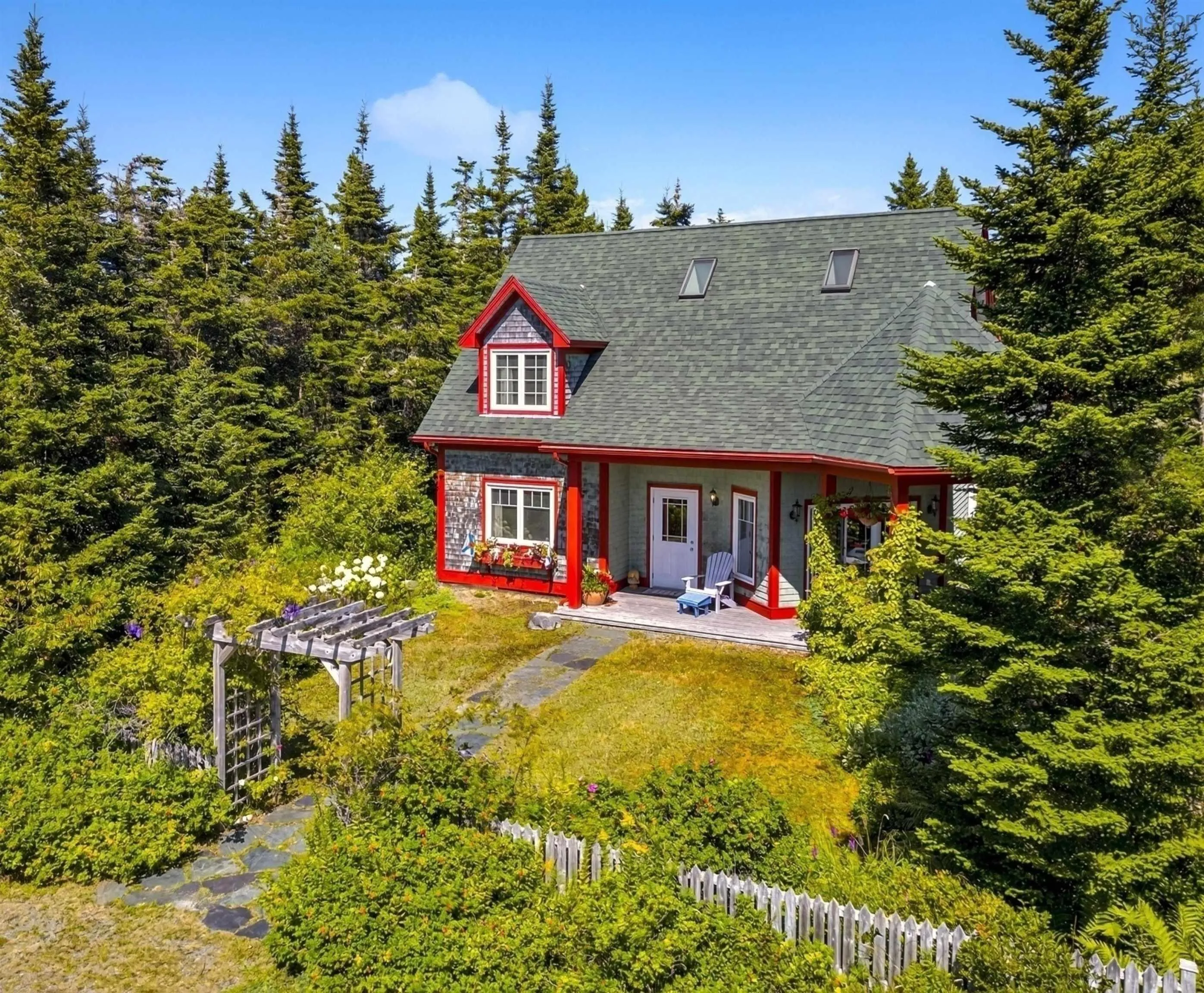 20 Pierce Point Road, Western Head, NS B0T 1K0, 3 Bedrooms Bedrooms, ,4 BathroomsBathrooms,Residential,For Sale,Pierce Point,202521986