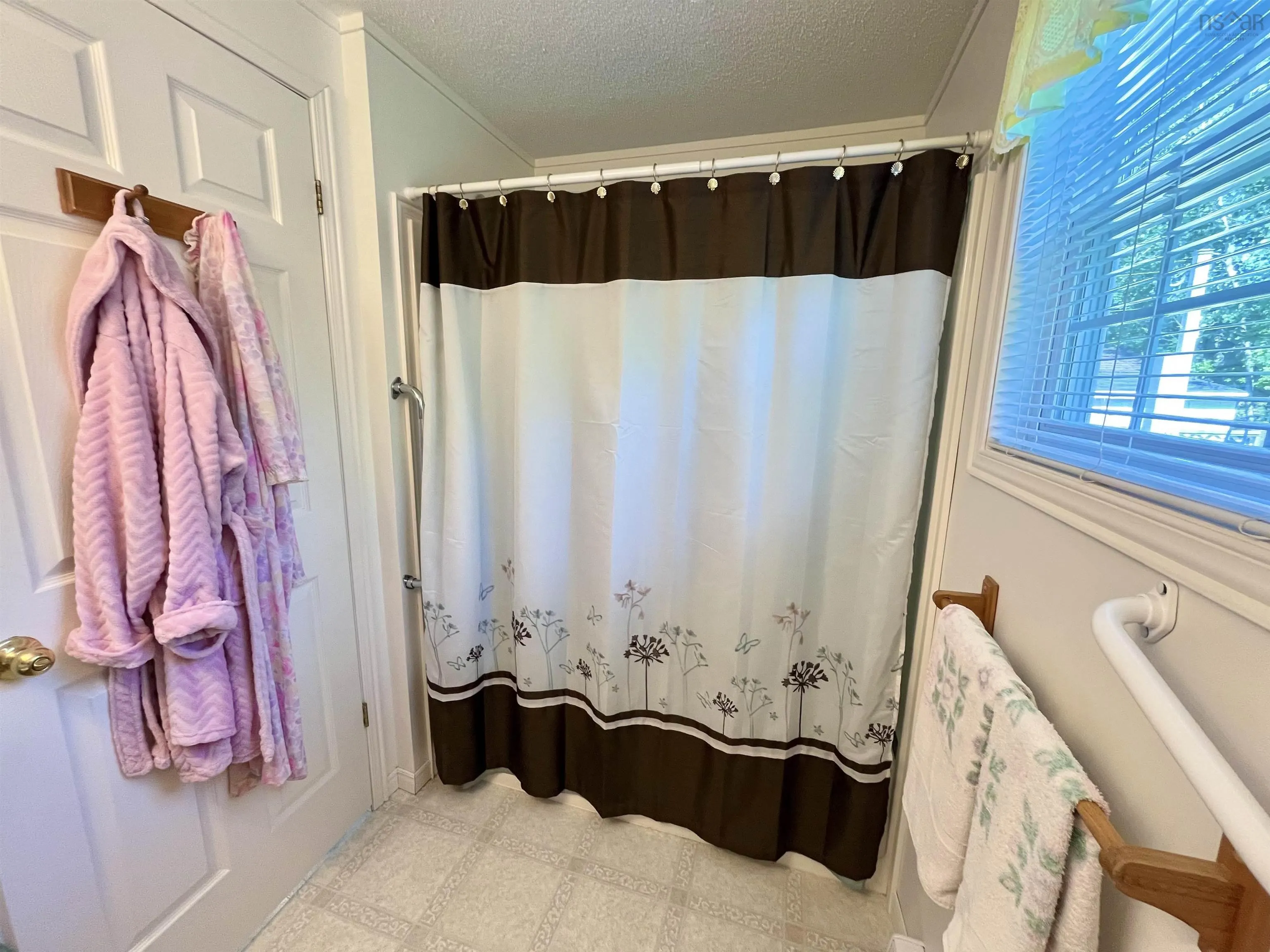 31 Thompson Drive, Bridgewater, NS B4V 4E1, 3 Bedrooms Bedrooms, ,2 BathroomsBathrooms,Residential,For Sale,Thompson,202517670