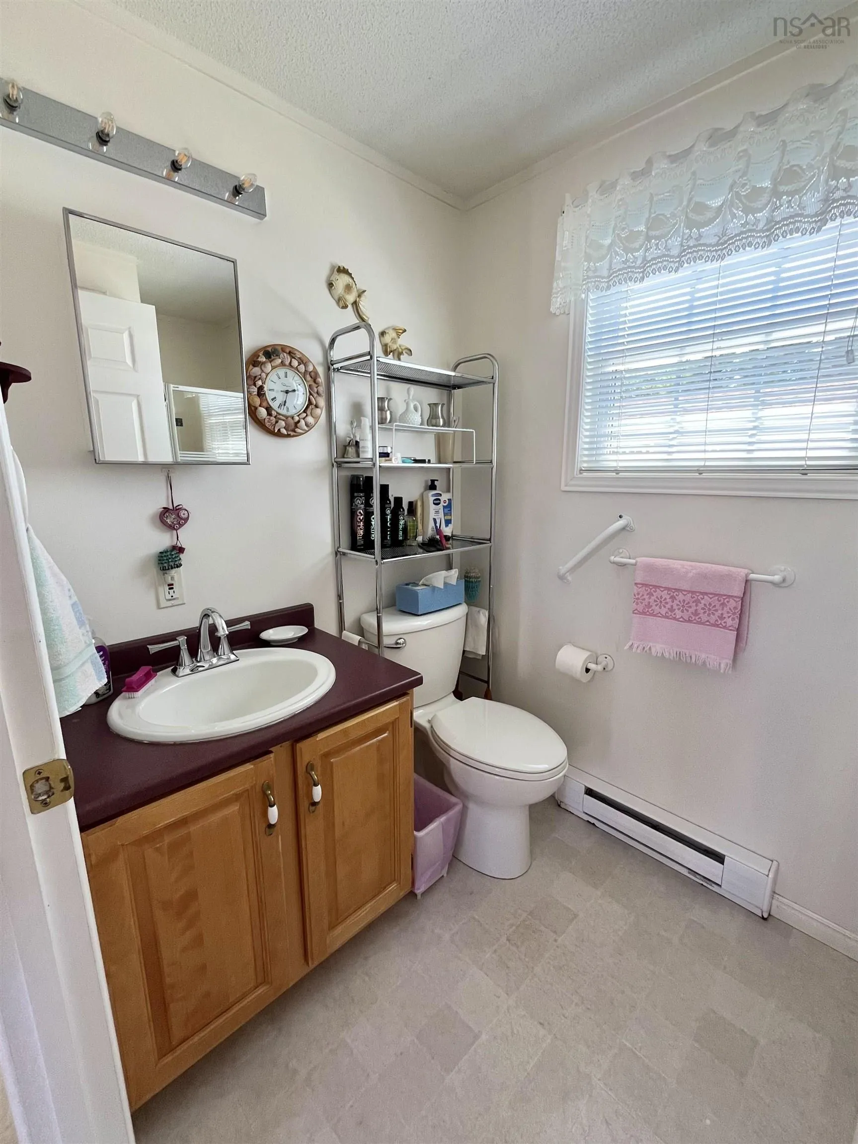 31 Thompson Drive, Bridgewater, NS B4V 4E1, 3 Bedrooms Bedrooms, ,2 BathroomsBathrooms,Residential,For Sale,Thompson,202517670