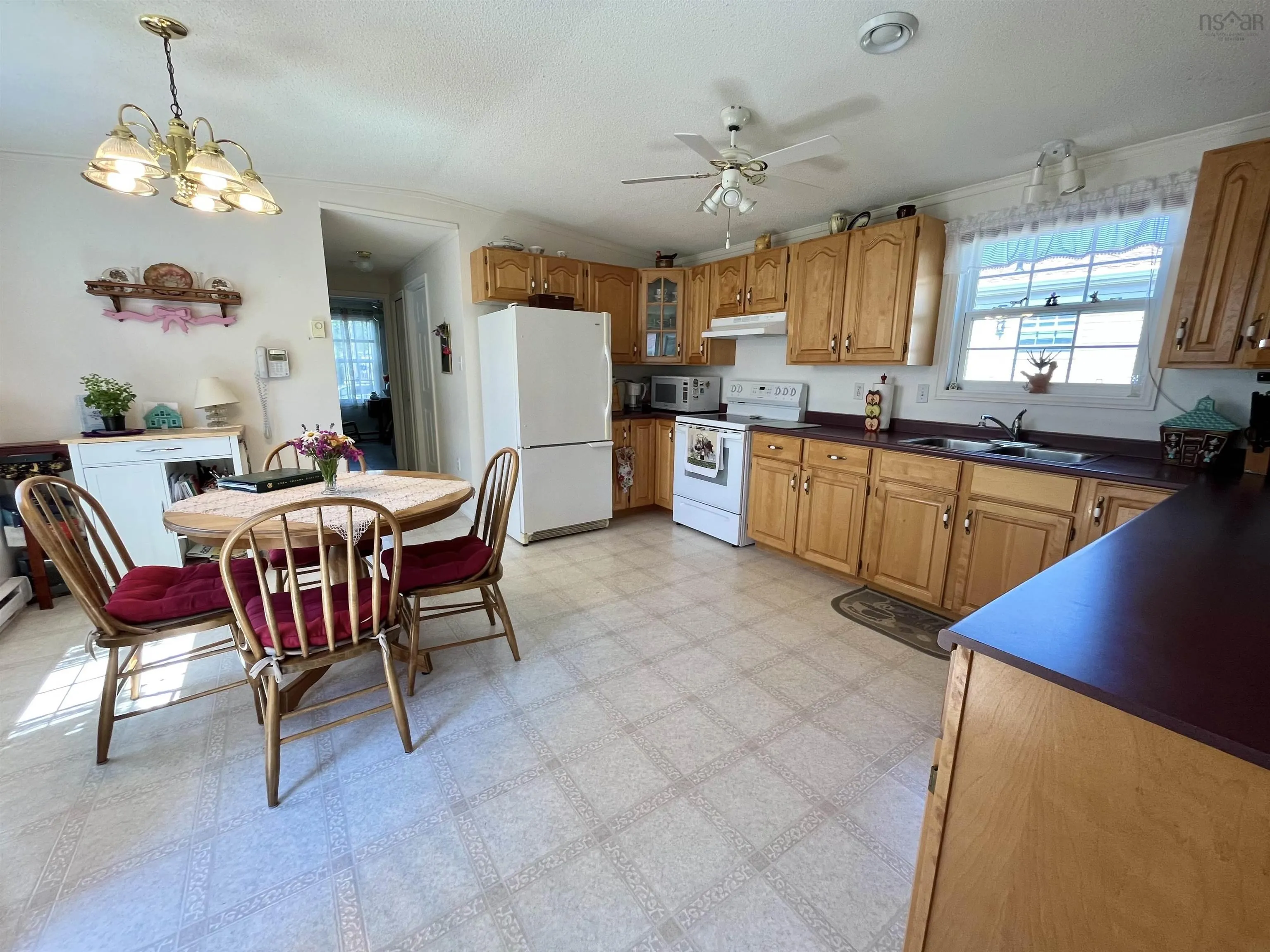 31 Thompson Drive, Bridgewater, NS B4V 4E1, 3 Bedrooms Bedrooms, ,2 BathroomsBathrooms,Residential,For Sale,Thompson,202517670