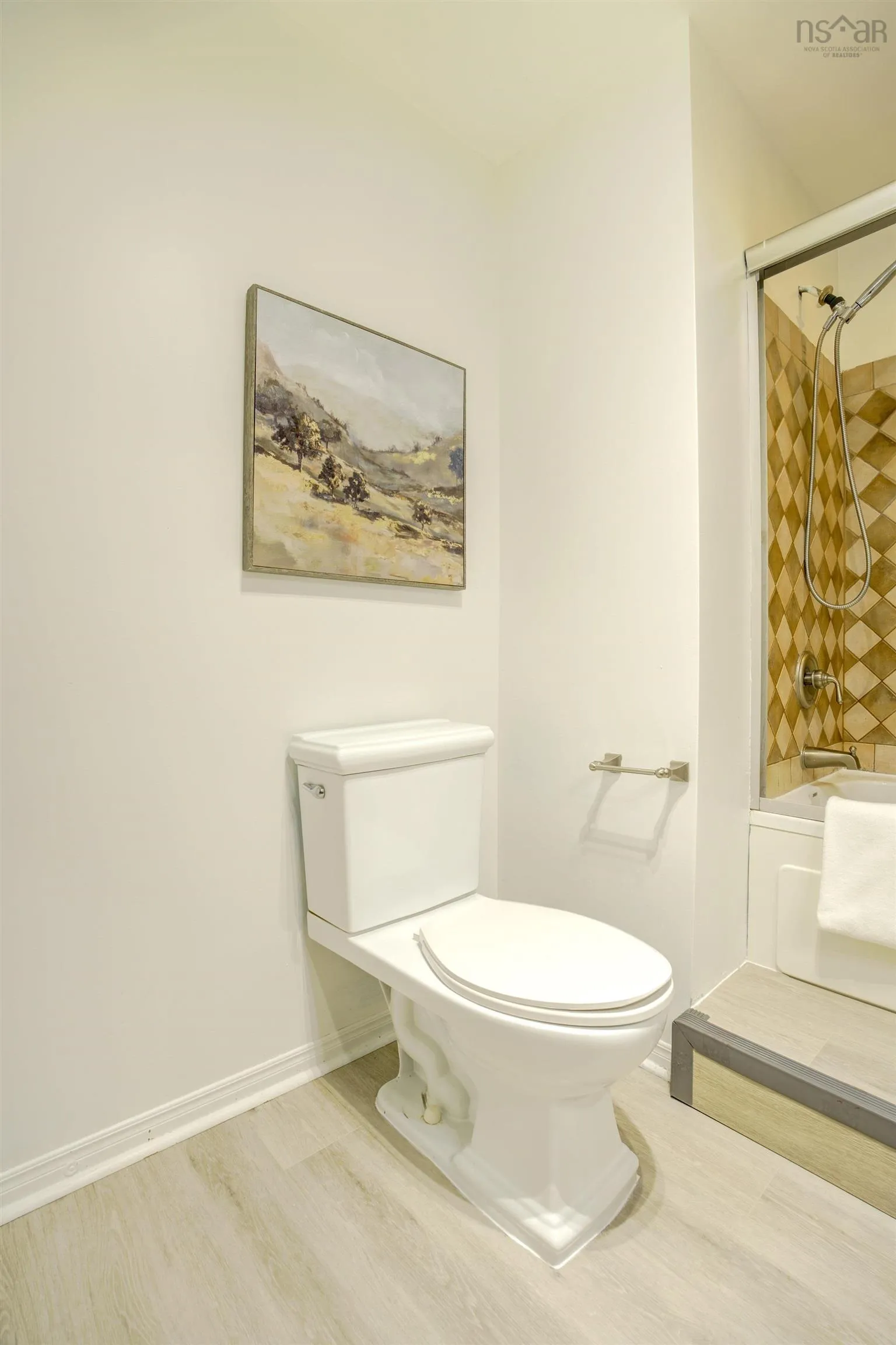 30 Woodcrest Avenue, Halifax, NS B3R 1C4, 5 Bedrooms Bedrooms, ,3 BathroomsBathrooms,Residential,For Sale,Woodcrest,202517661